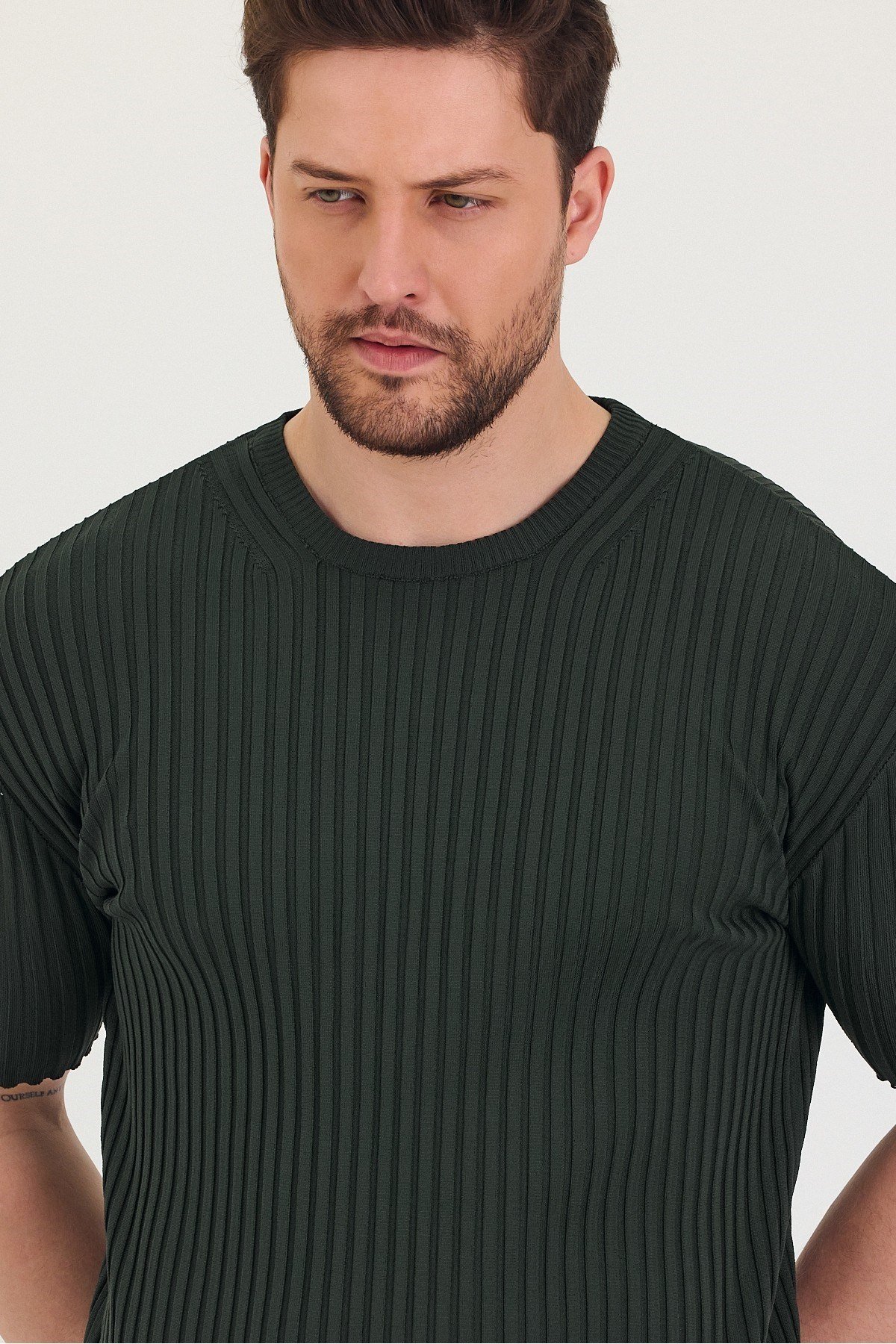 Tarz CoolT-shirtTSH-E-25SS-010-TRK-BYZ-MErkek Bisiklet Yaka Fitilli Kısa Kollu Ince Triko T-shirt