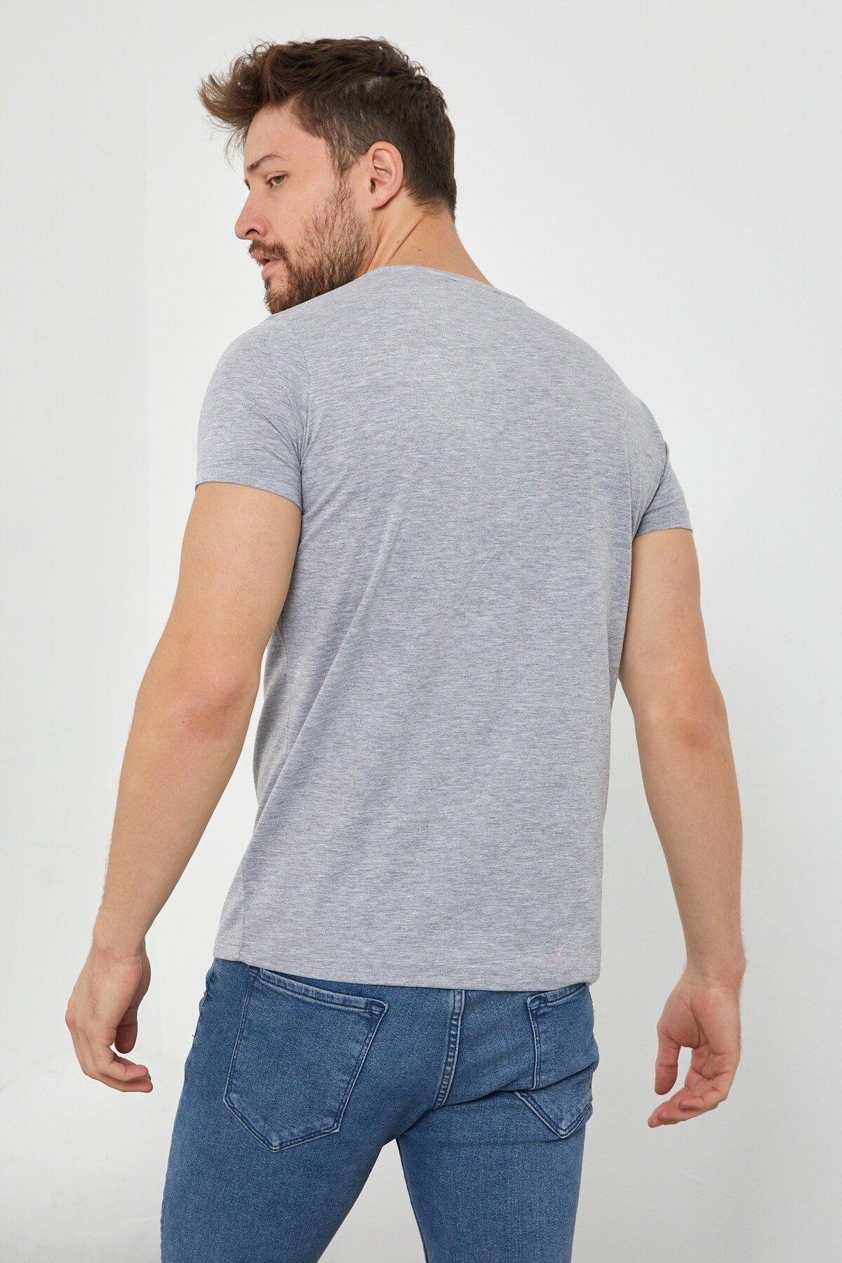 Tarz CoolT-shirtVYKTSR05Erkek V Yaka Slim Fit Likralı T-shirt