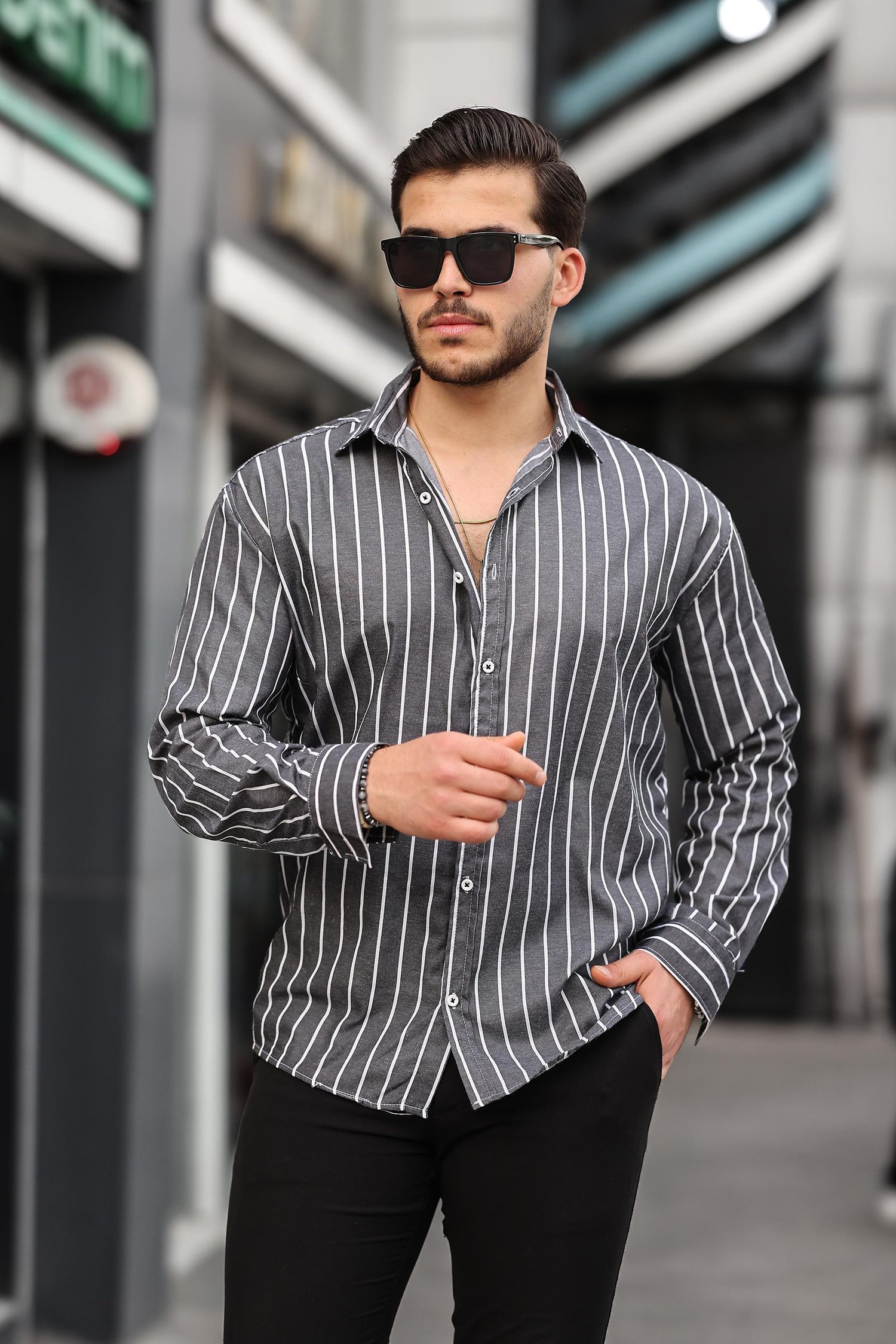 Oversize Çizgili Saten Gömlek- Siyah