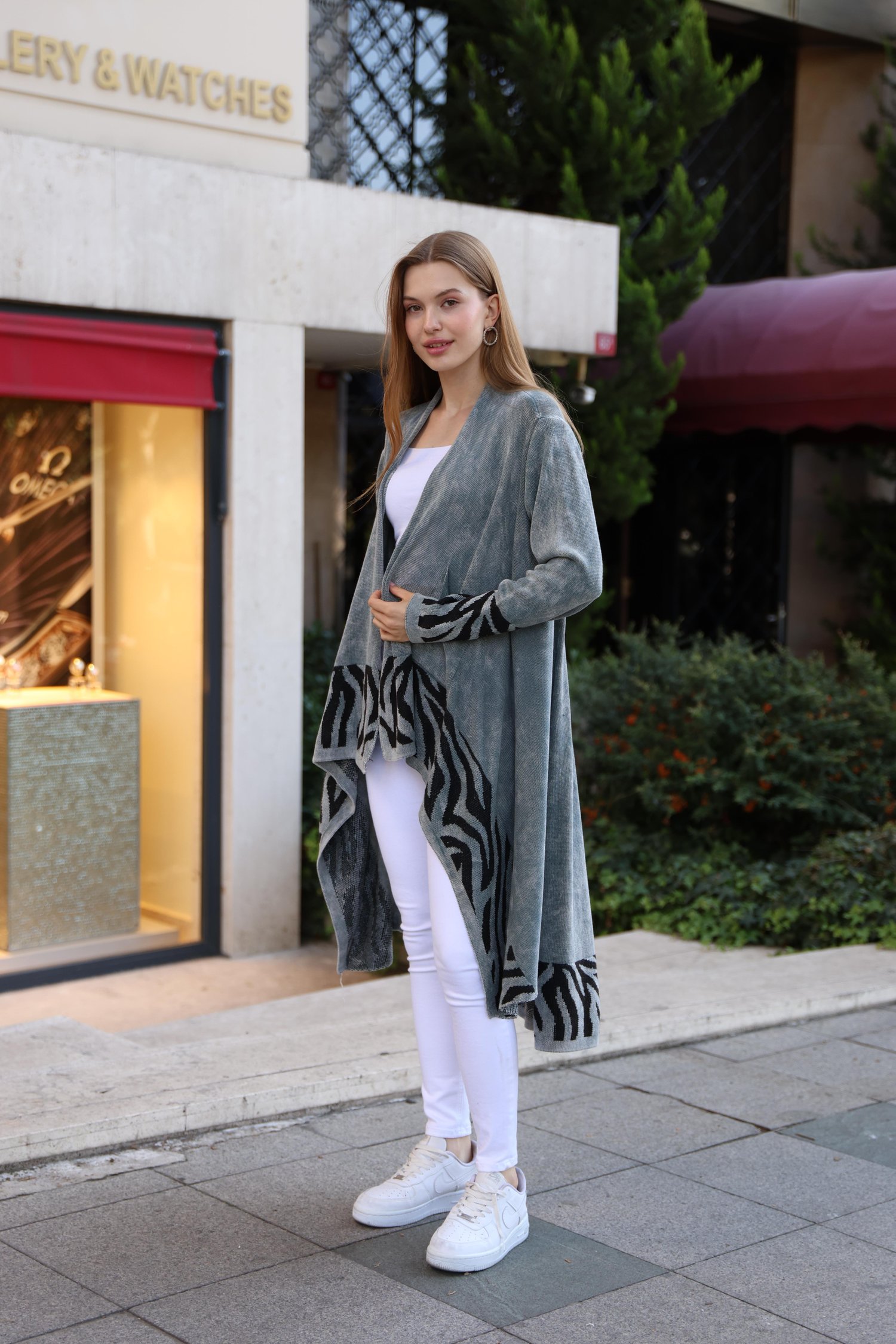 Kadın Yıkamalı Asimetrik Zebra Desen Pamuk Hırka - Gri