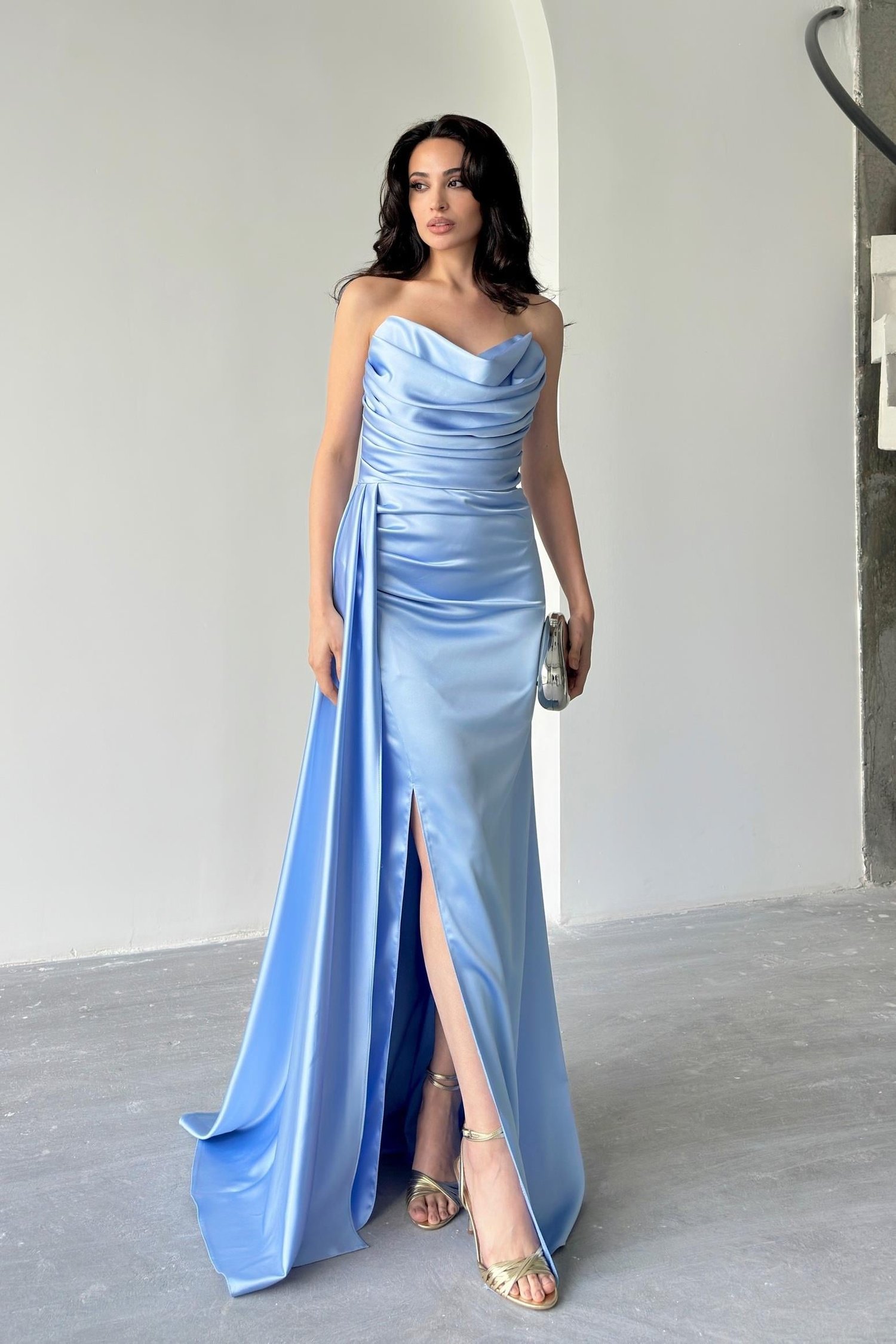 Bebe Mavi Straplez Drapeli Saten Abiye ElbiseAbiye & Mezuniyet ElbisesiST5560-7209