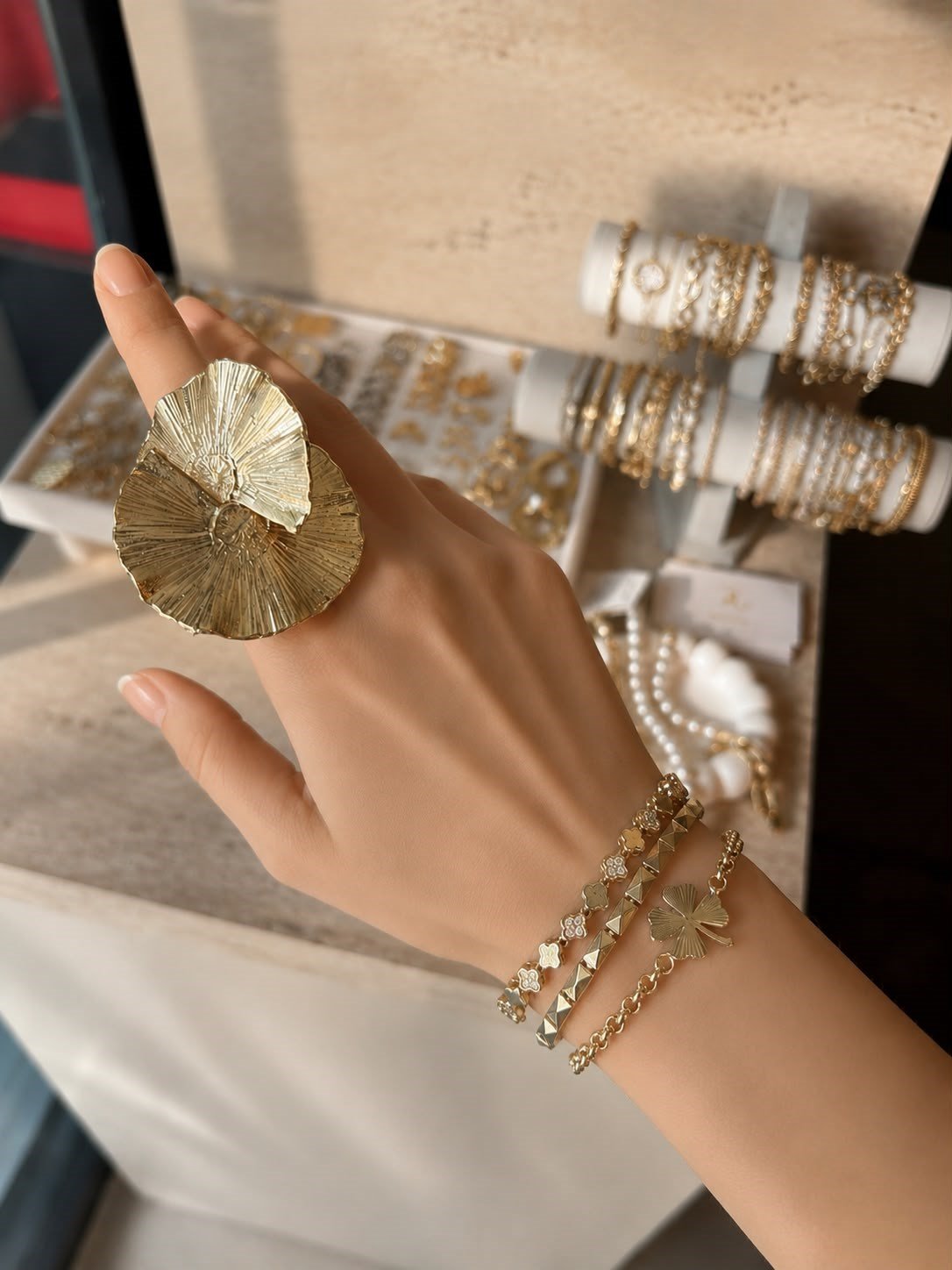 Çiçek Tasarım Büyük Gold Yüzük