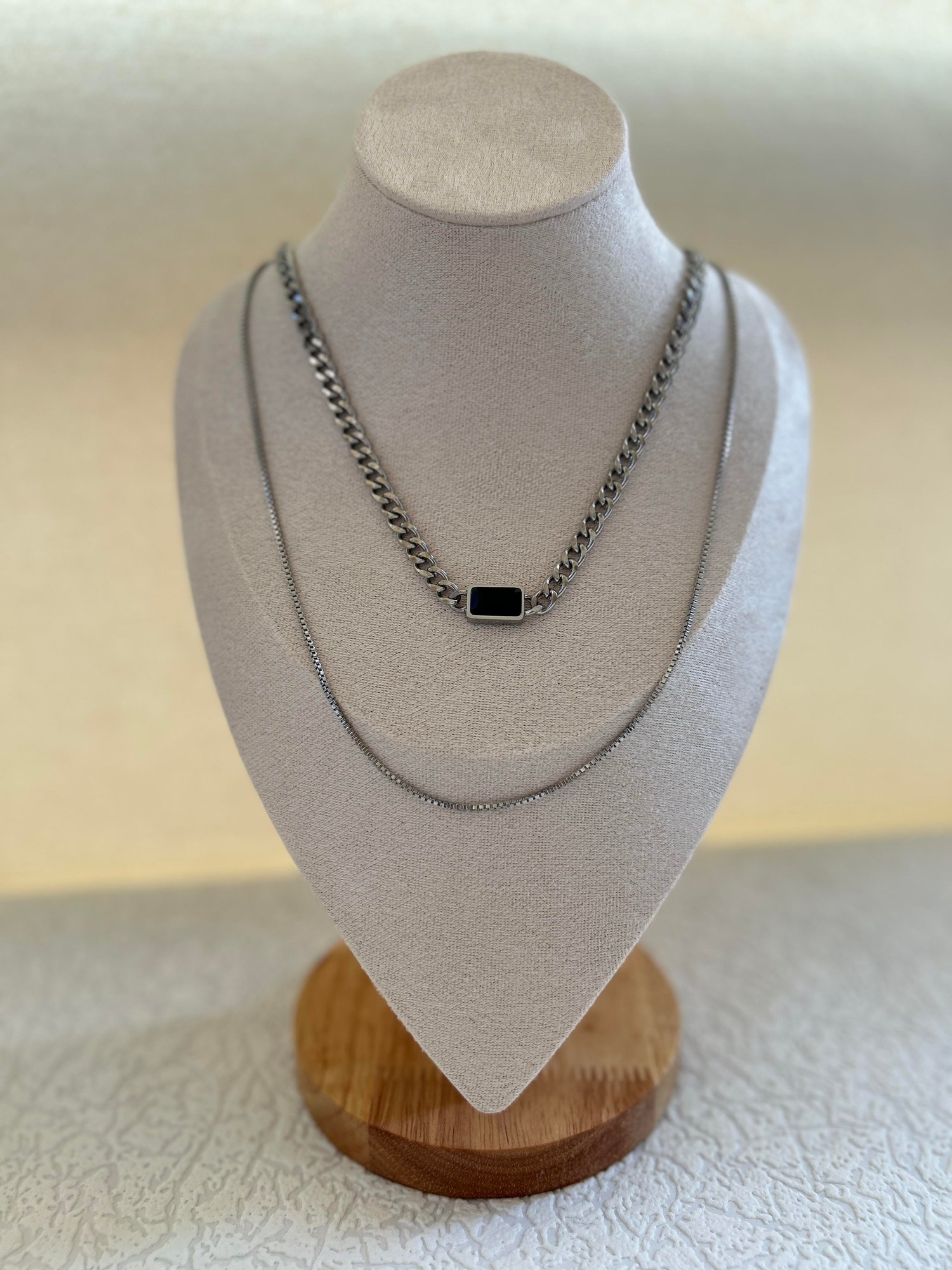 İkili Siyah Taşlı Silver Kolye