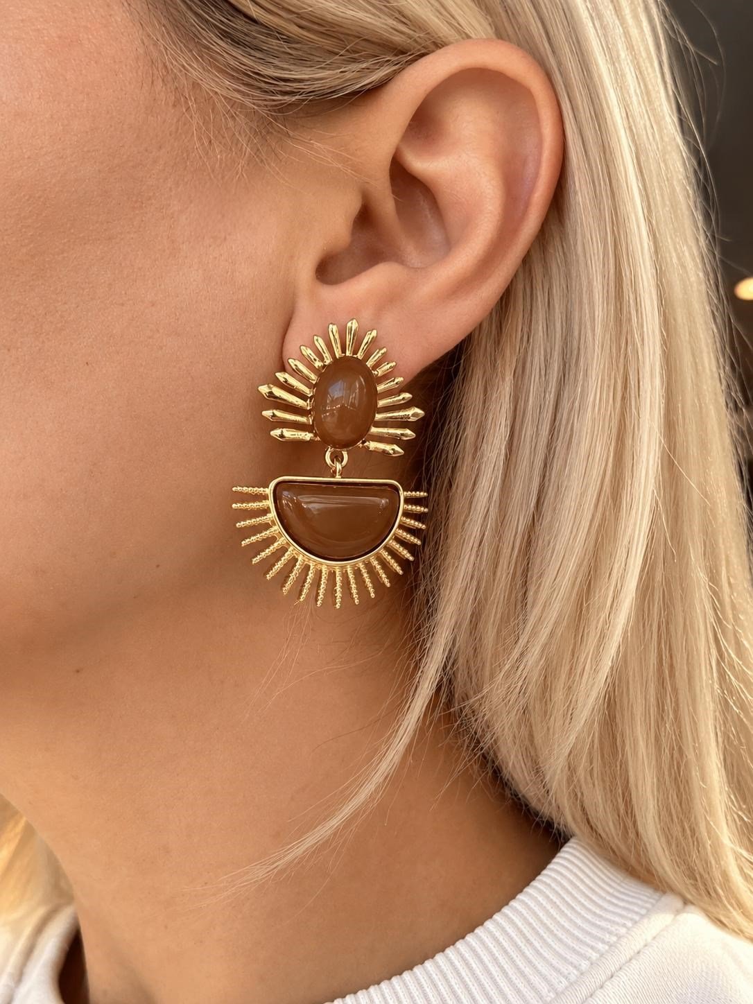 Kahve Detaylı Güneş Gold Küpe