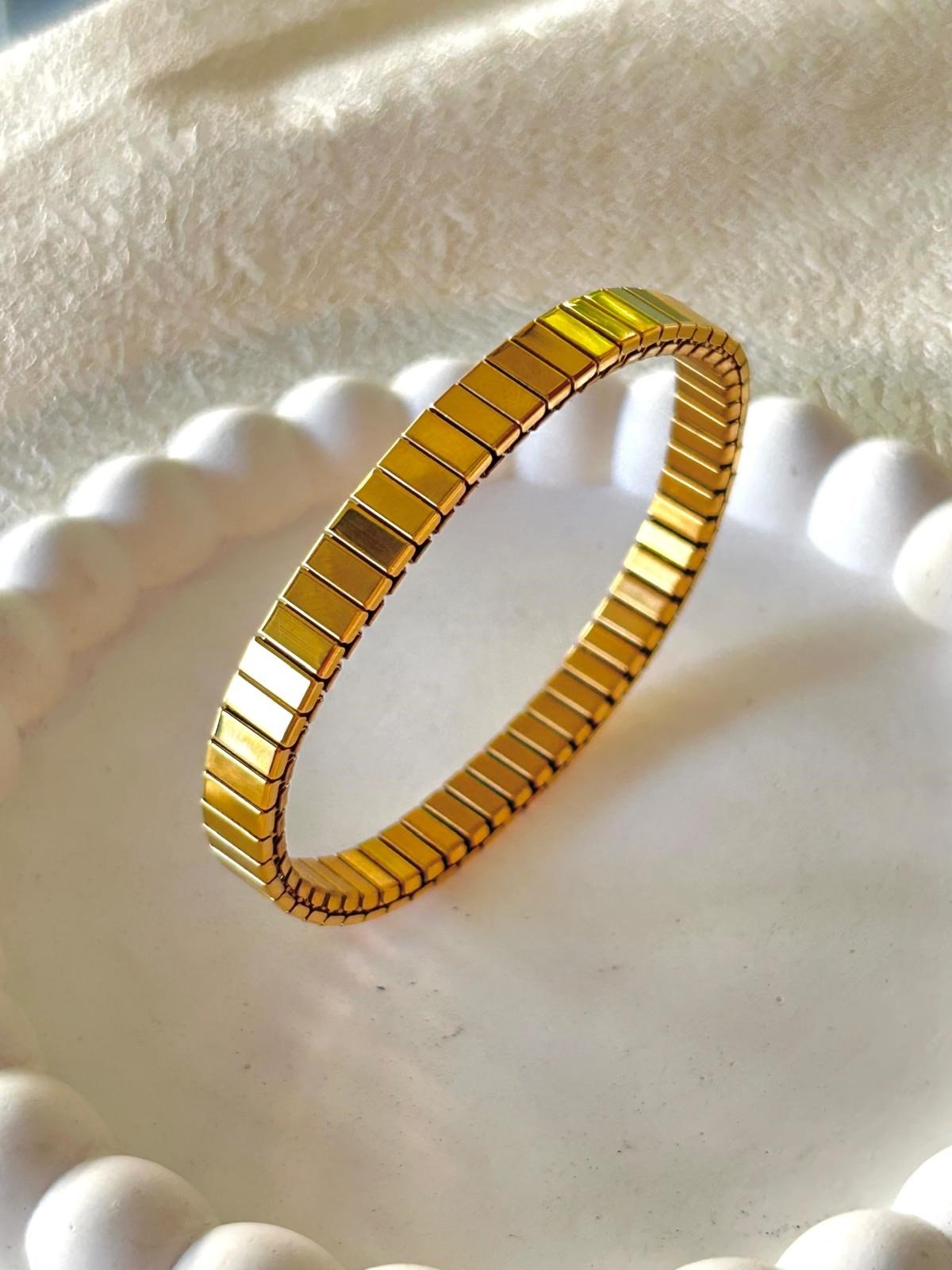 Lastikli Parlak Gold Çelik Bileklik (6mm)