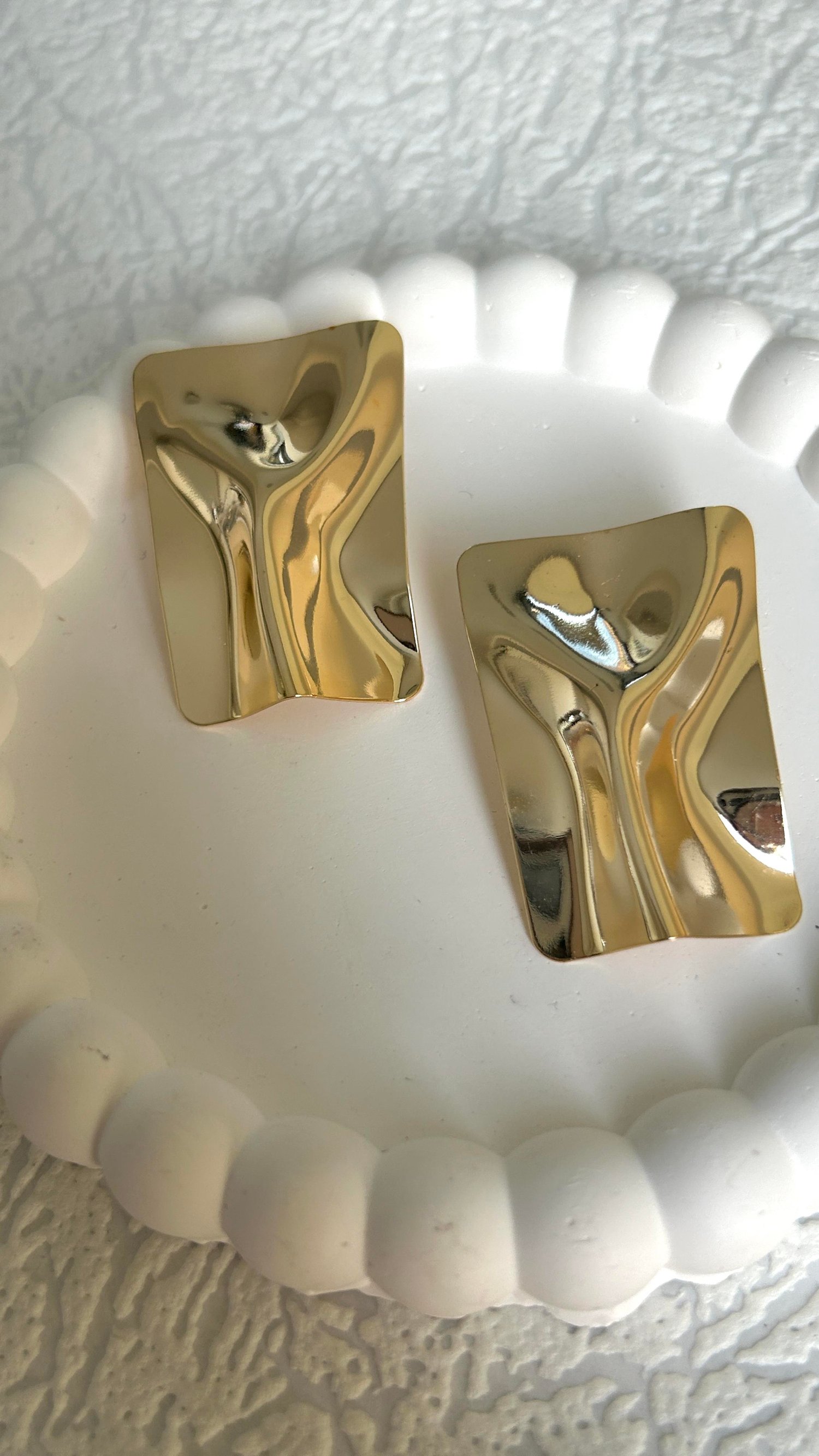Plaka Dikdörtgen Gold Küpe