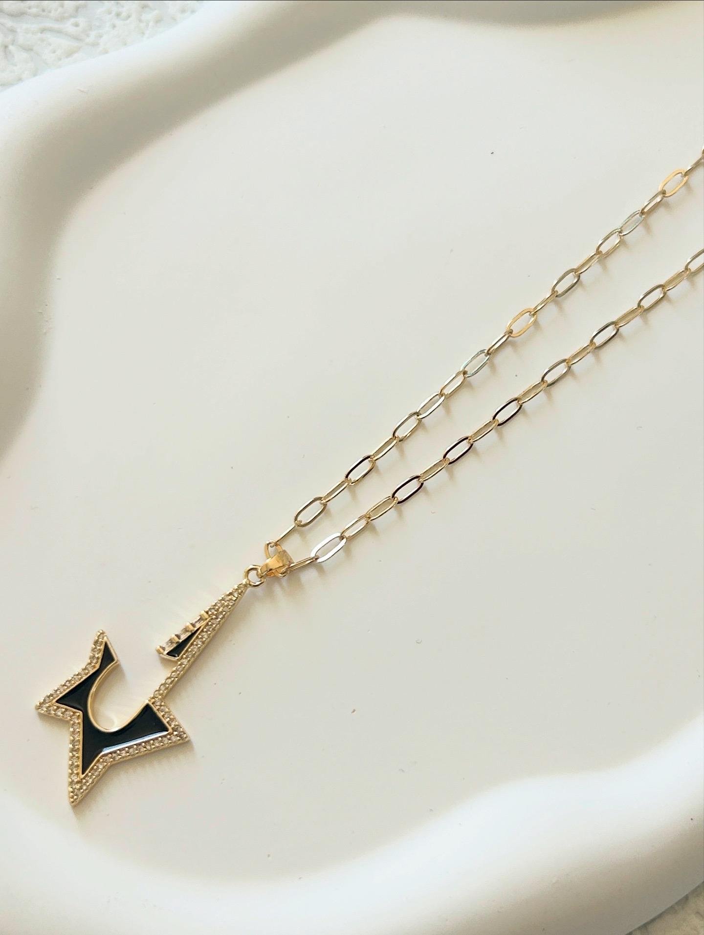 Premium Siyah Yıldız Gold Kolye