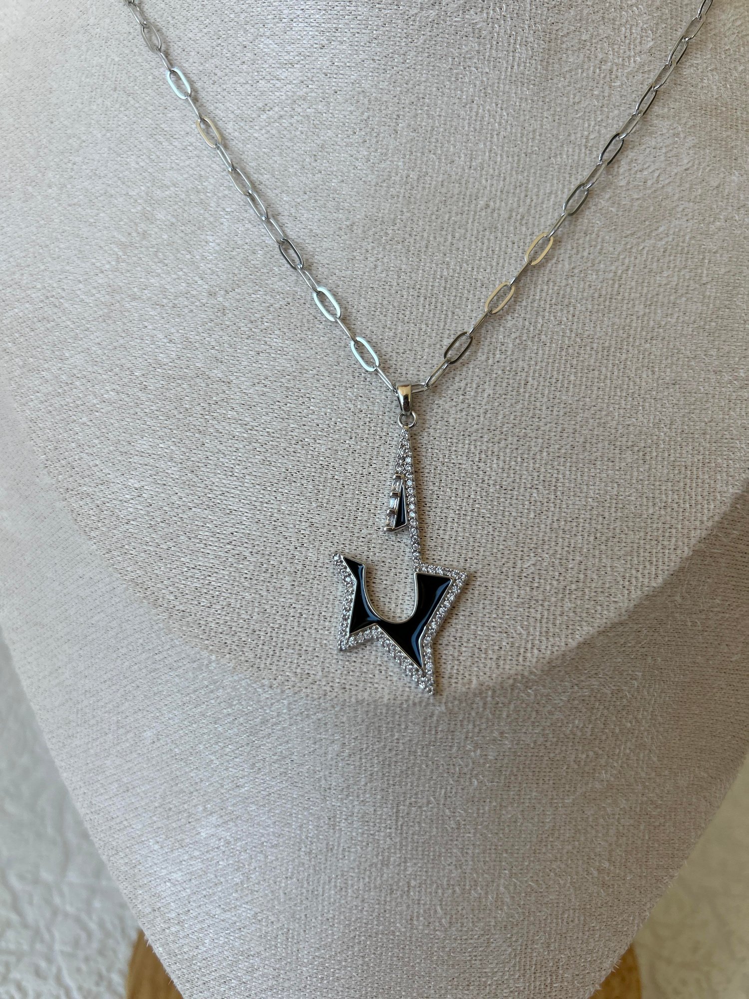 Premium Siyah Yıldız Silver Kolye