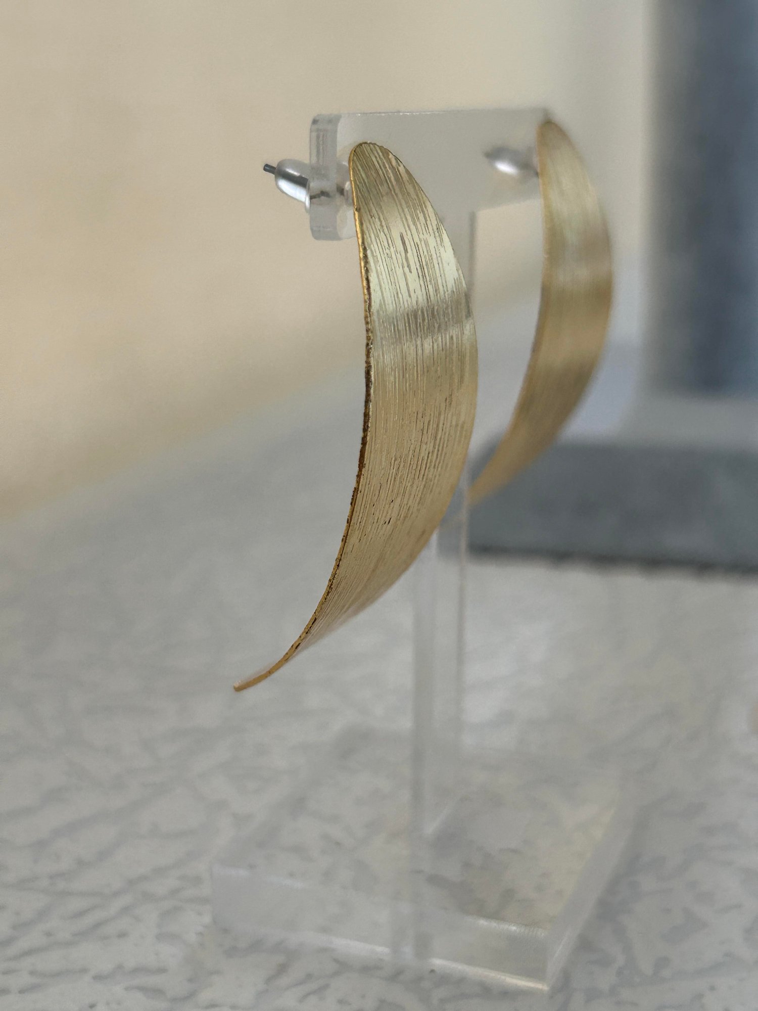 Yaprak Model Gold Küpe