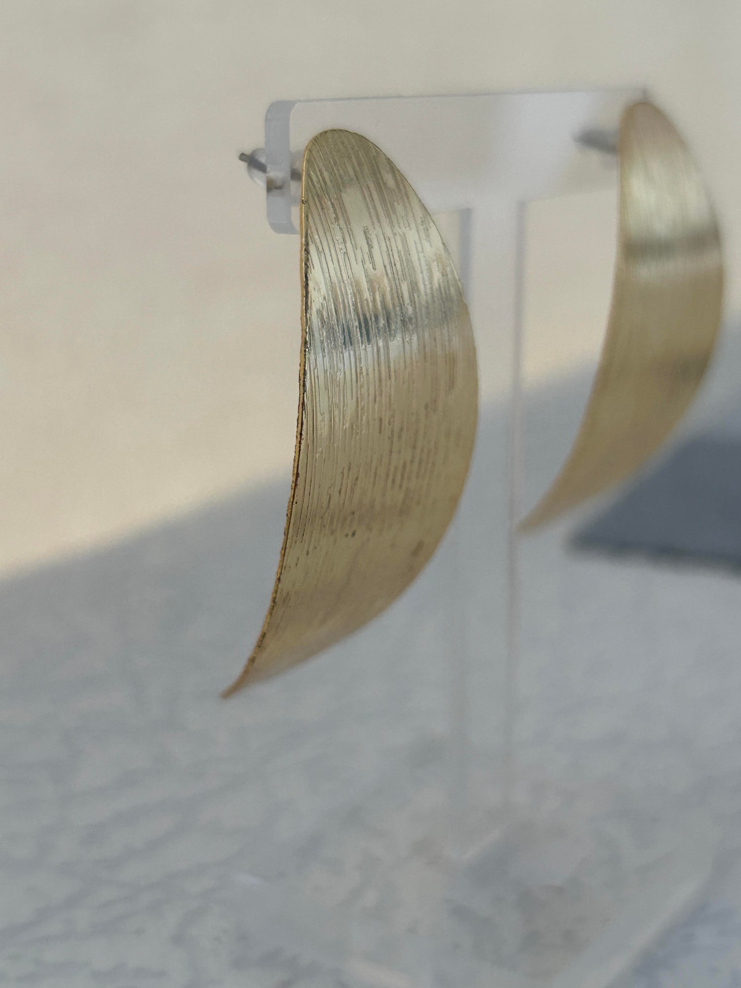Yaprak Model Gold Küpe