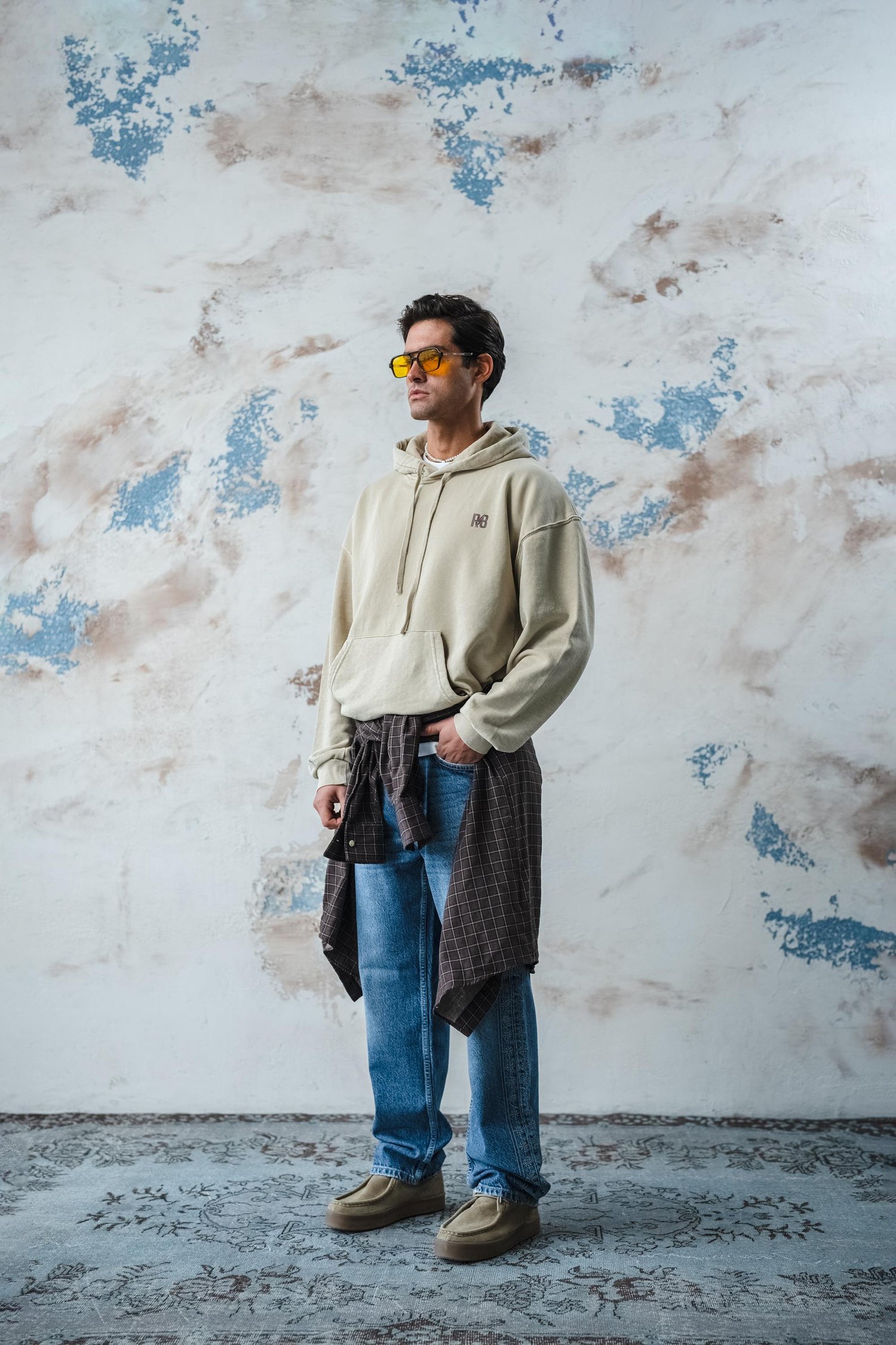 YIKAMALI BEJ SWEATSHIRT