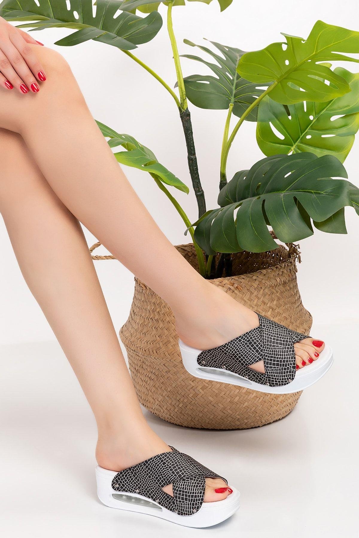 Siyah Gümüş Simli Desenli Açık Çapraz Model Airmax Ortopedik Terlik 01-Nur Ortopedi