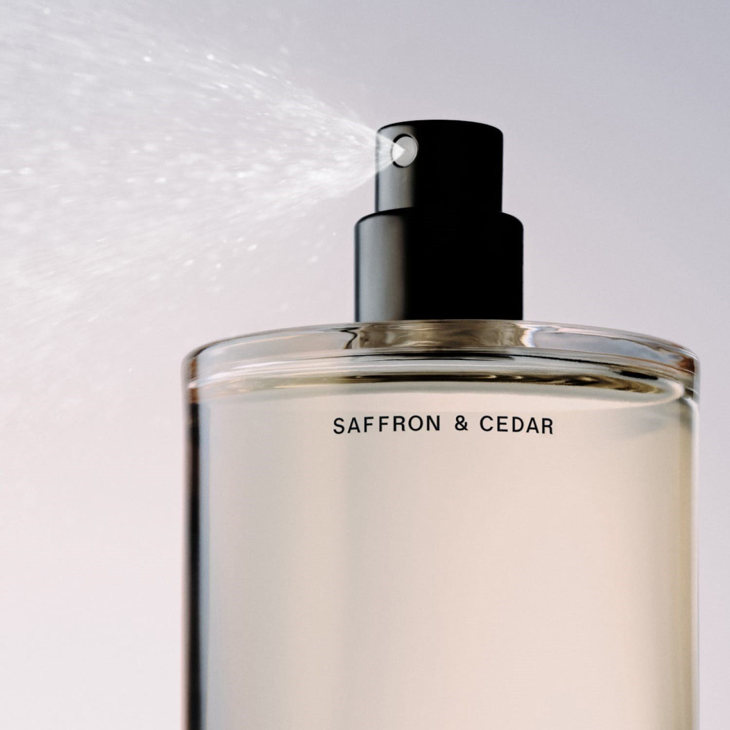 body-mist-safran-ve-sedir-kokulu-vucut-5f-897.jpg