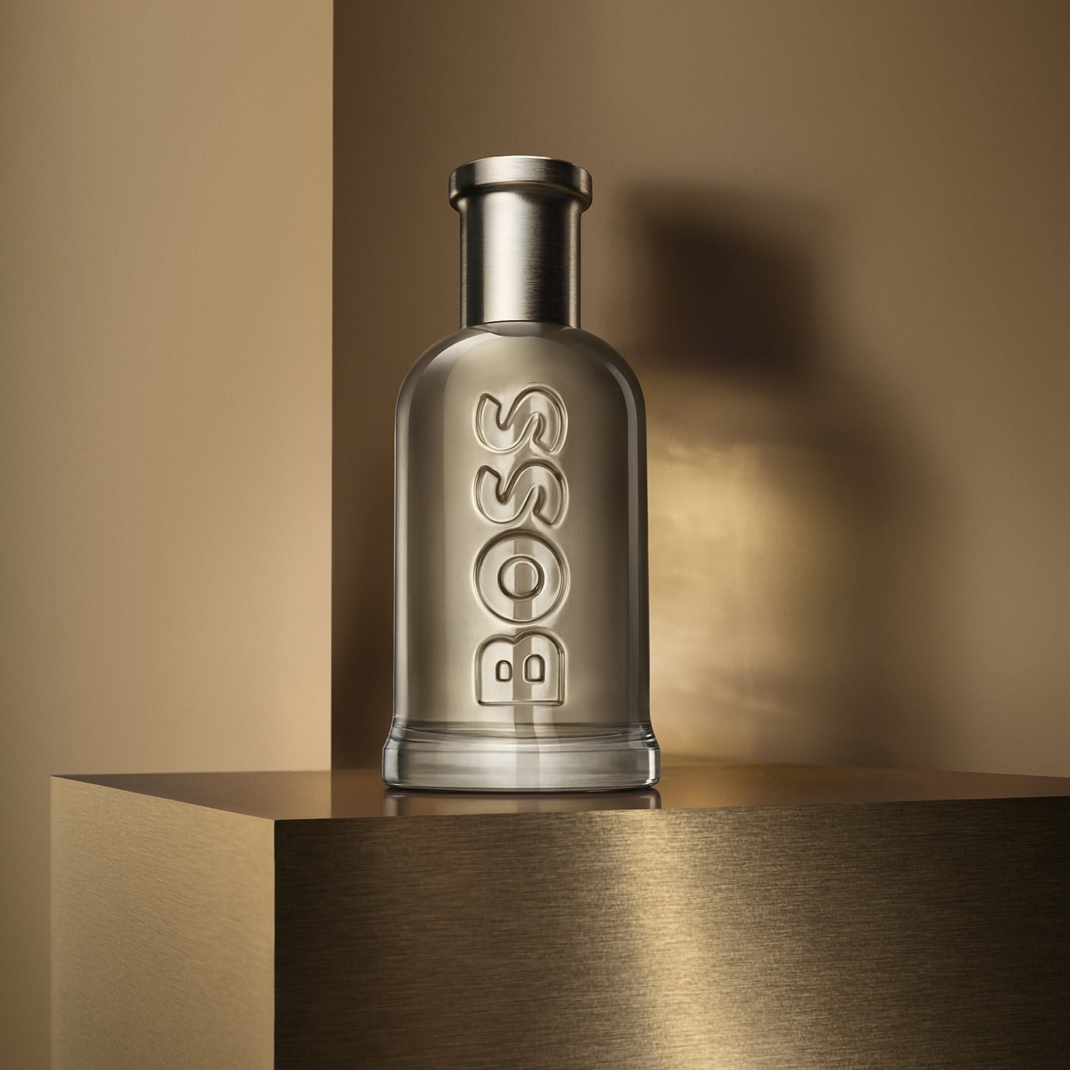boss-bottled-eau-de-parfum-85db21.jpeg