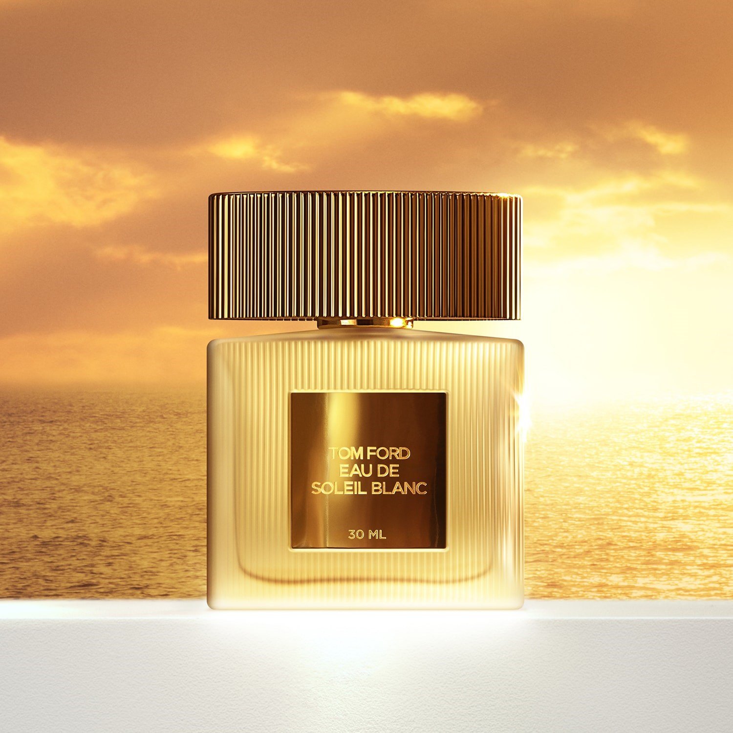 eau-de-soleil-blanc-eau-de-toilette-e3-83a.jpeg