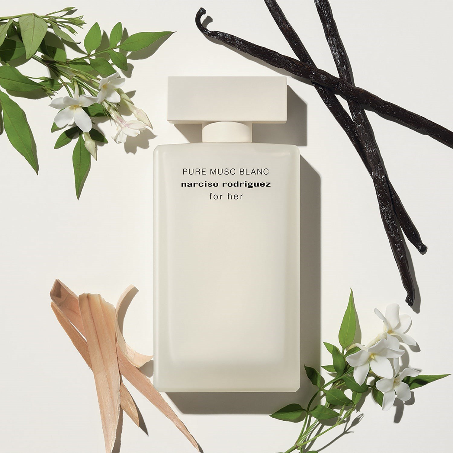 for-her-pure-musc-blanc-eau-de-parfum--6d3-db.jpg