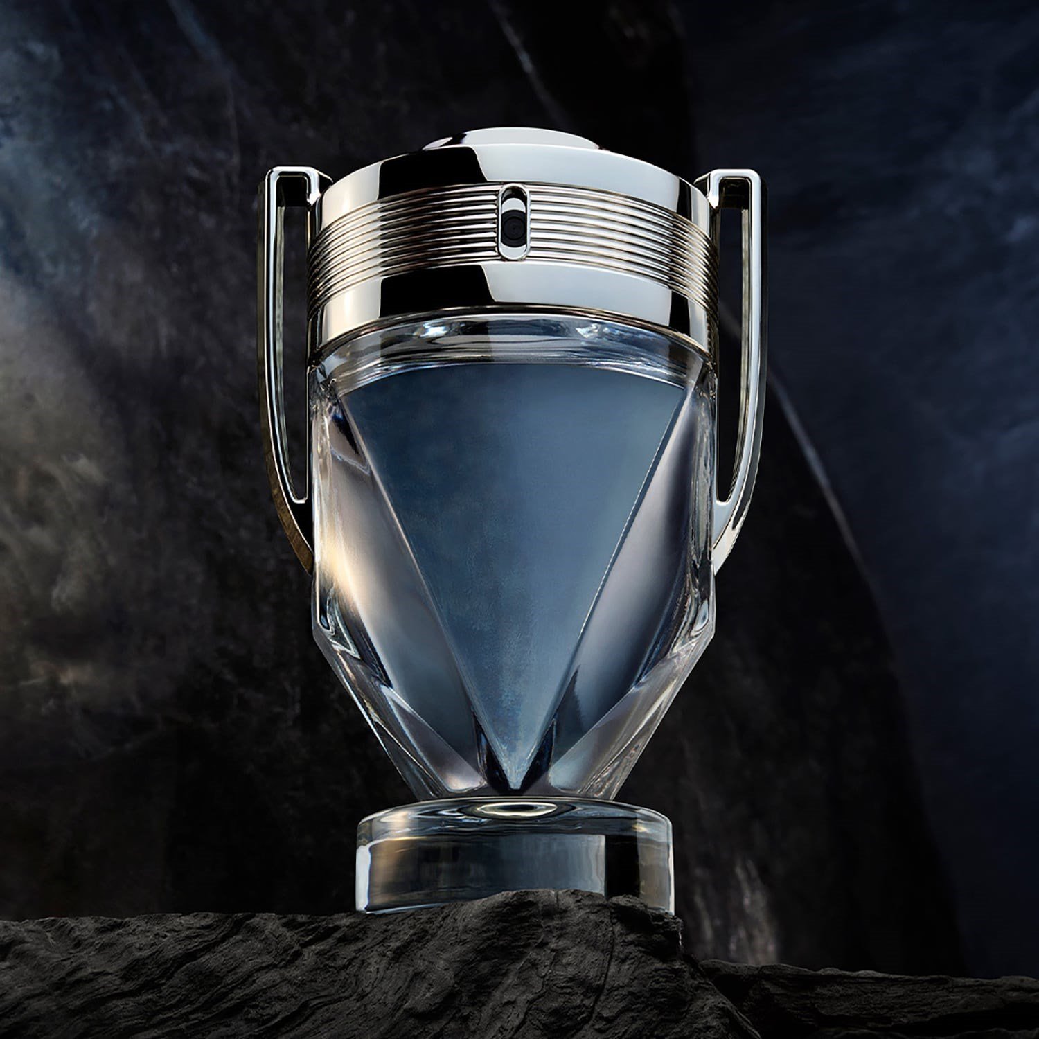 invictus-eau-de-toilette-42e-45.jpg