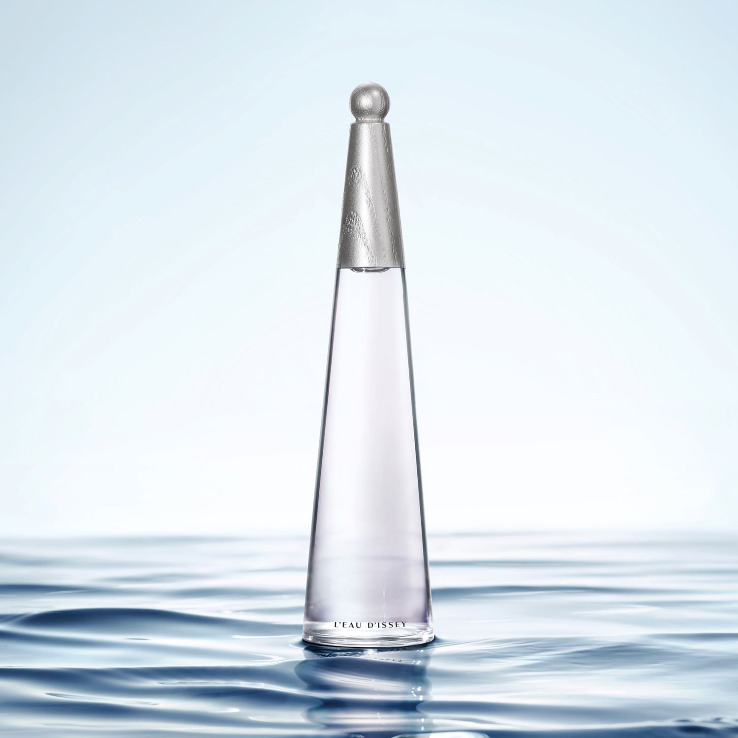 leau-dissey-eau-de-parfum-intense-3ecca4.jpg