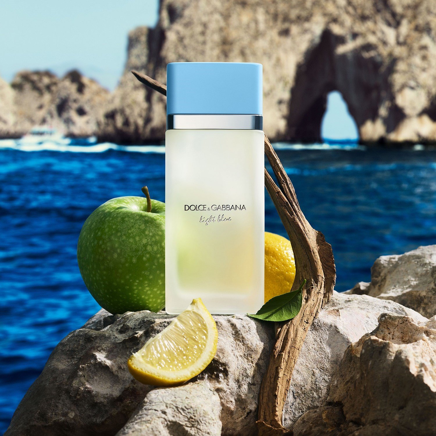 light-blue-eau-de-toilette-74bd87.jpg
