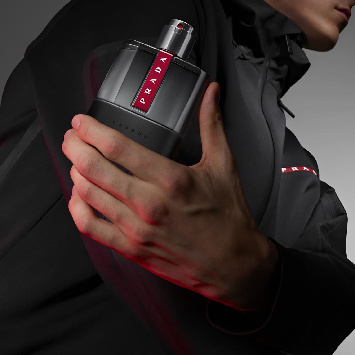 luna-rossa-carbon-eau-de-toilette-2eb-8a.jpg