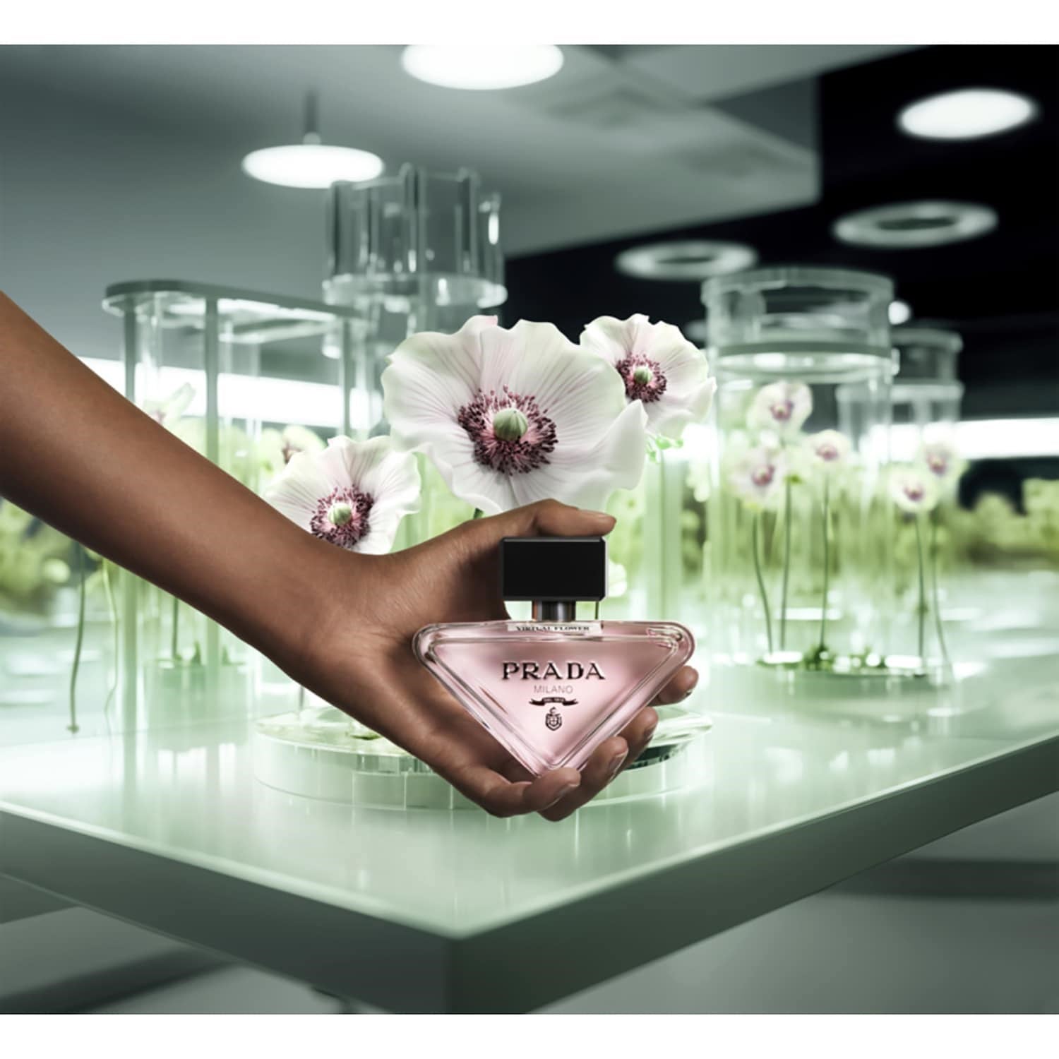 paradoxe-virtual-flower-eau-de-parfum-07cff5.jpg