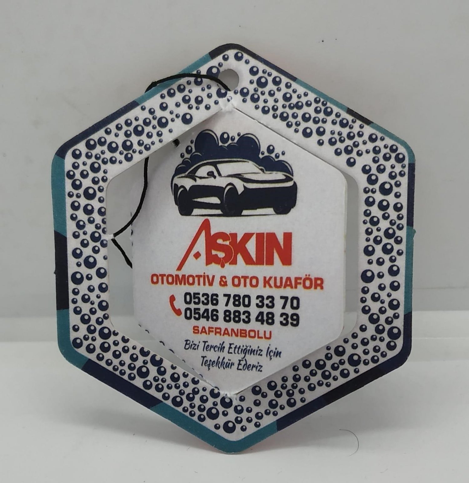 STANDART ESANSLI 3D BOYUTLU KESİMLİ PROMOSYON REKLAMLIK HEDİYELİK KARTON OTO ARAÇ ARABA KOKUSU