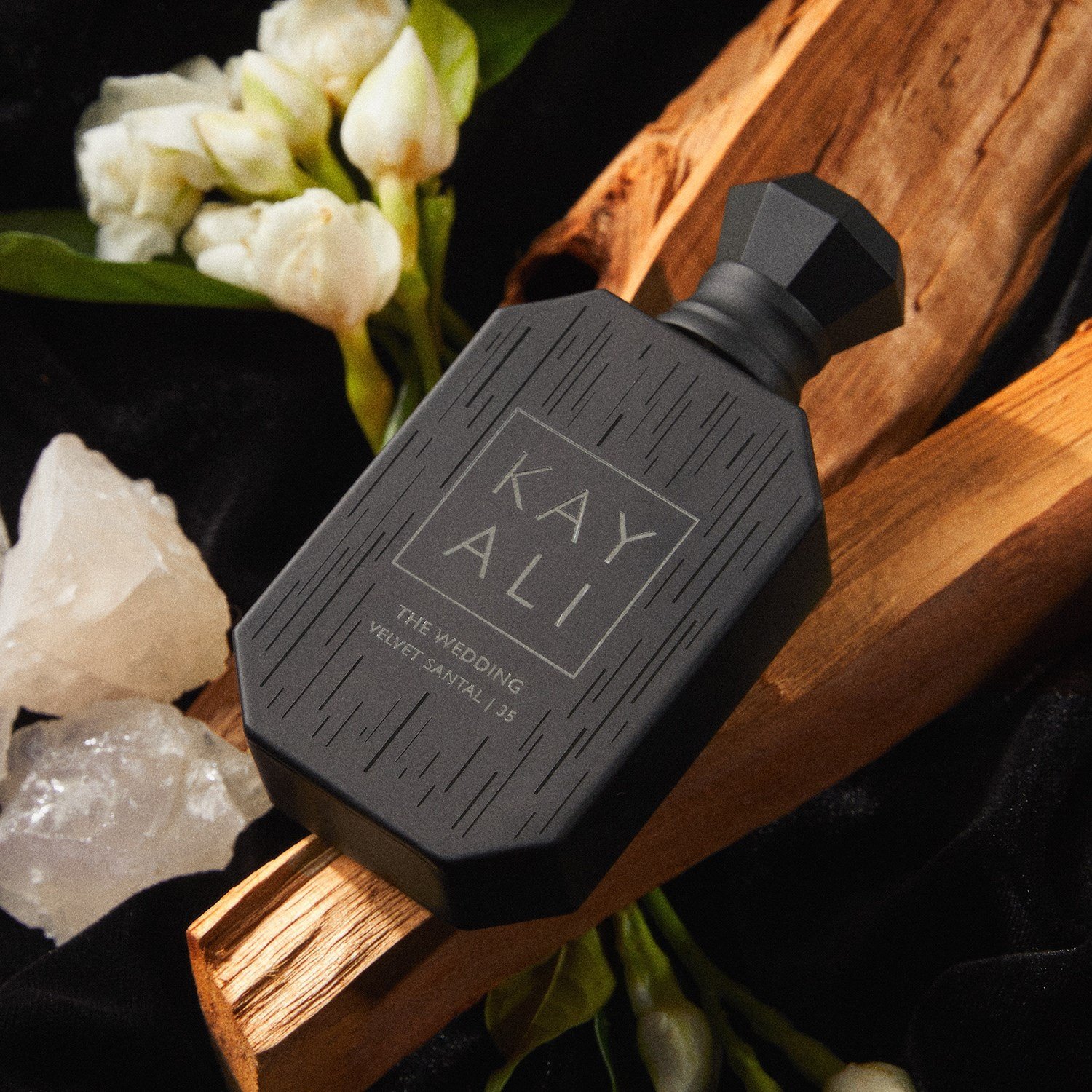 the-wedding-velvet-santal-35-eau-de-pa-bfd2-6.jpg