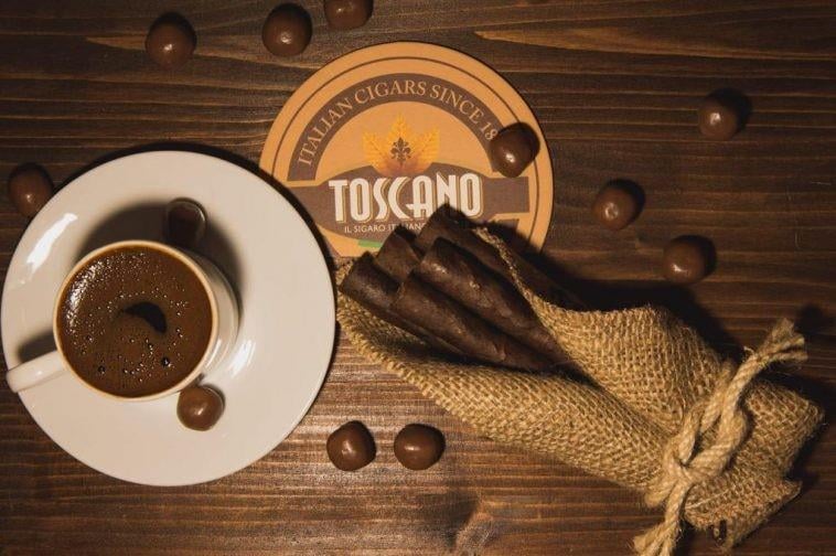 TOSCANELLO T04 NERO CIOCCOLATO ( ÇİKOLATALI ) PURO