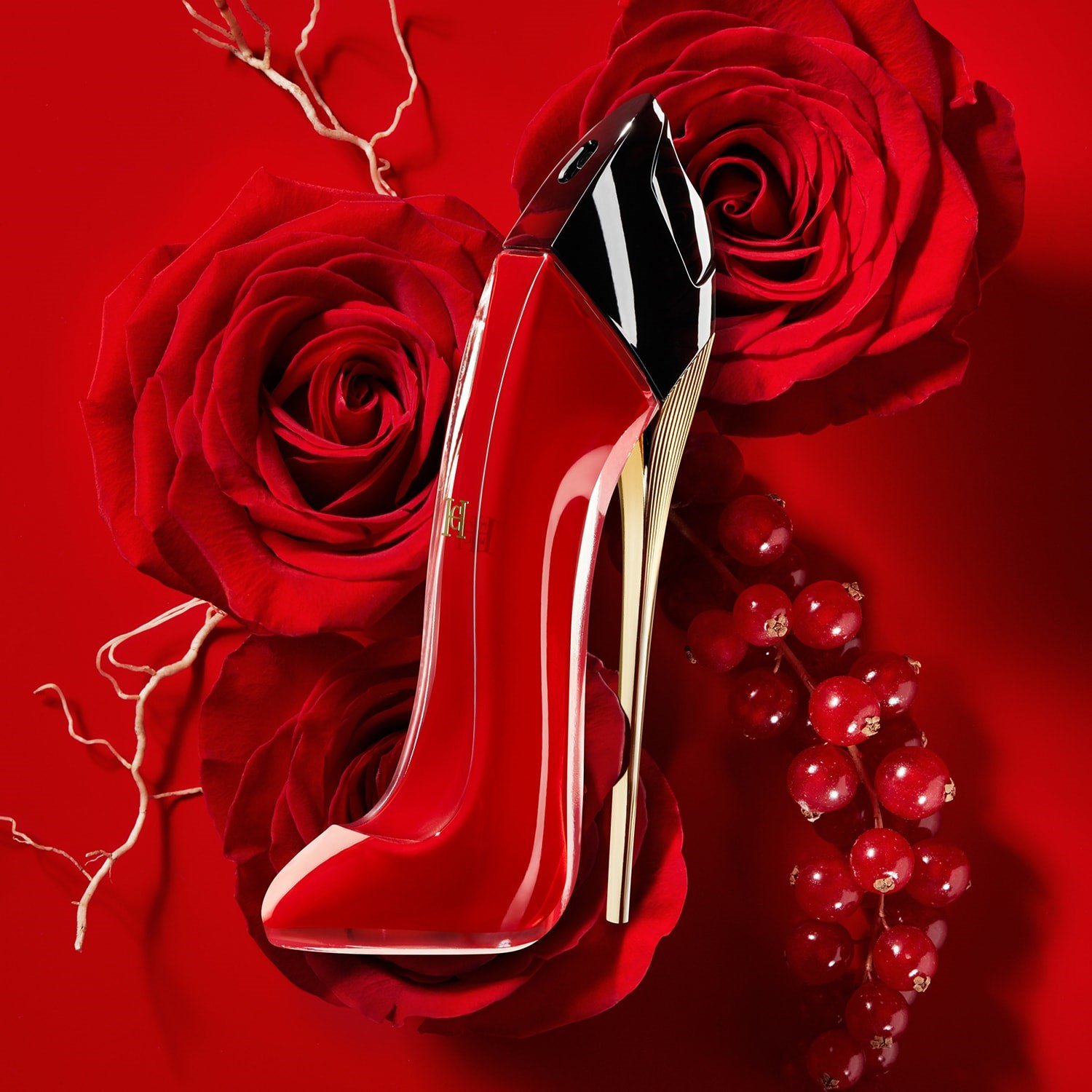 very-good-girl-eau-de-parfum-kirmizi-f-e63c8a.jpg