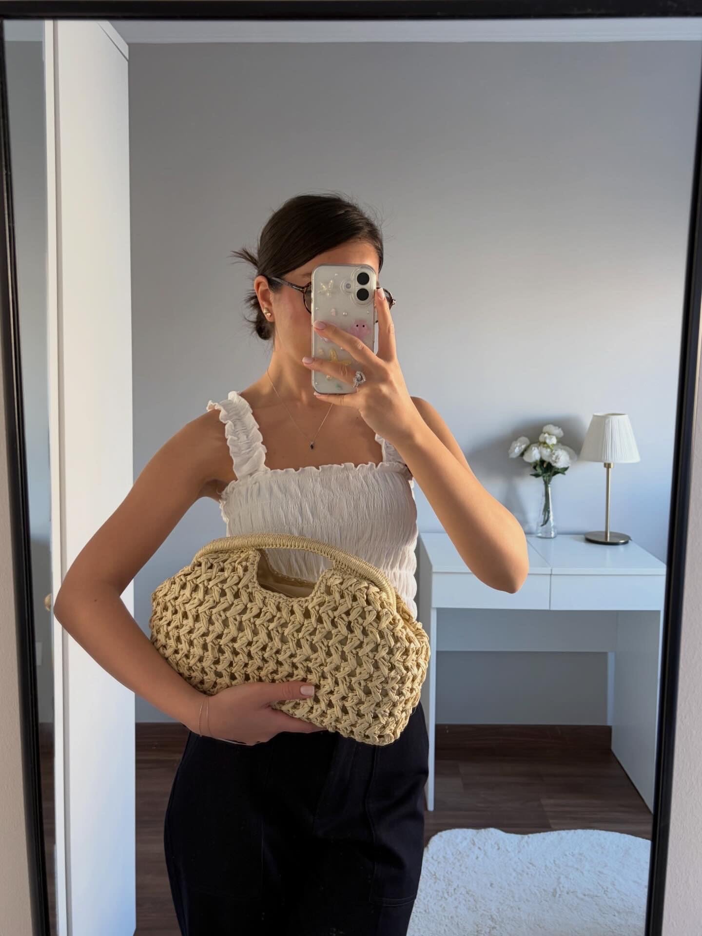 Lorisa Gold Zincir Detaylı Hasır El ve Omuz Çanta Krem