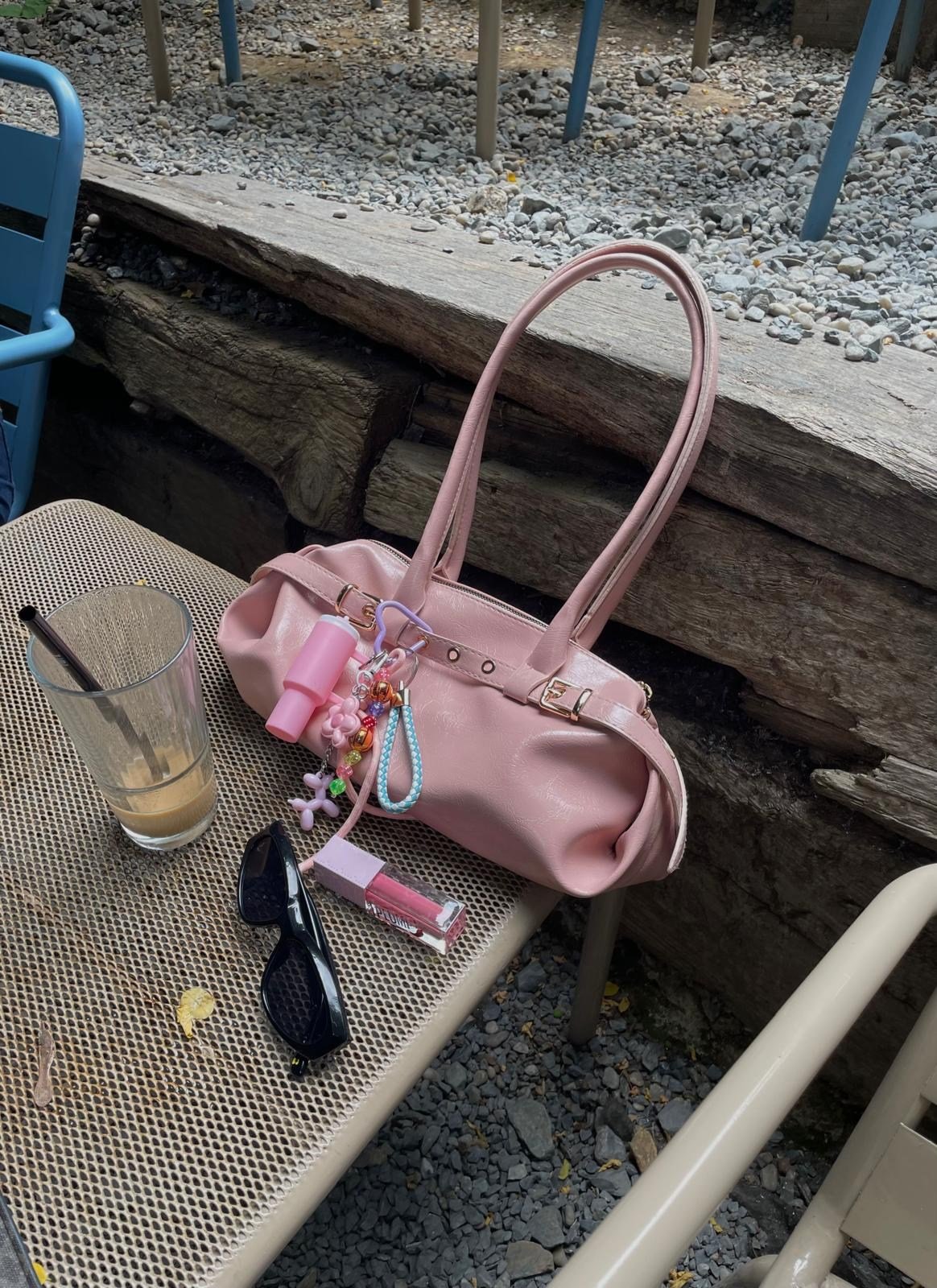 Mery Kemer Detaylı Baget Çanta Pudra