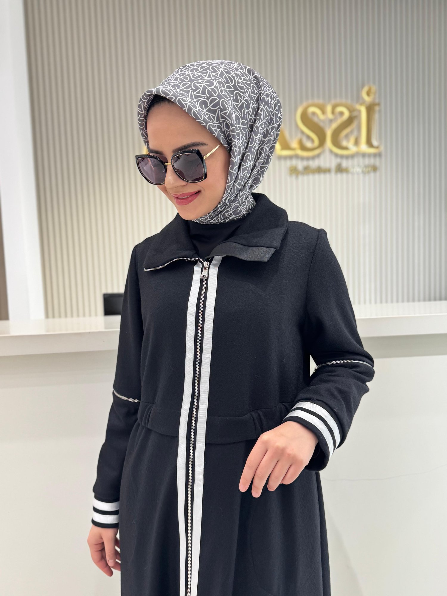 38503 Kap  - SİYAH