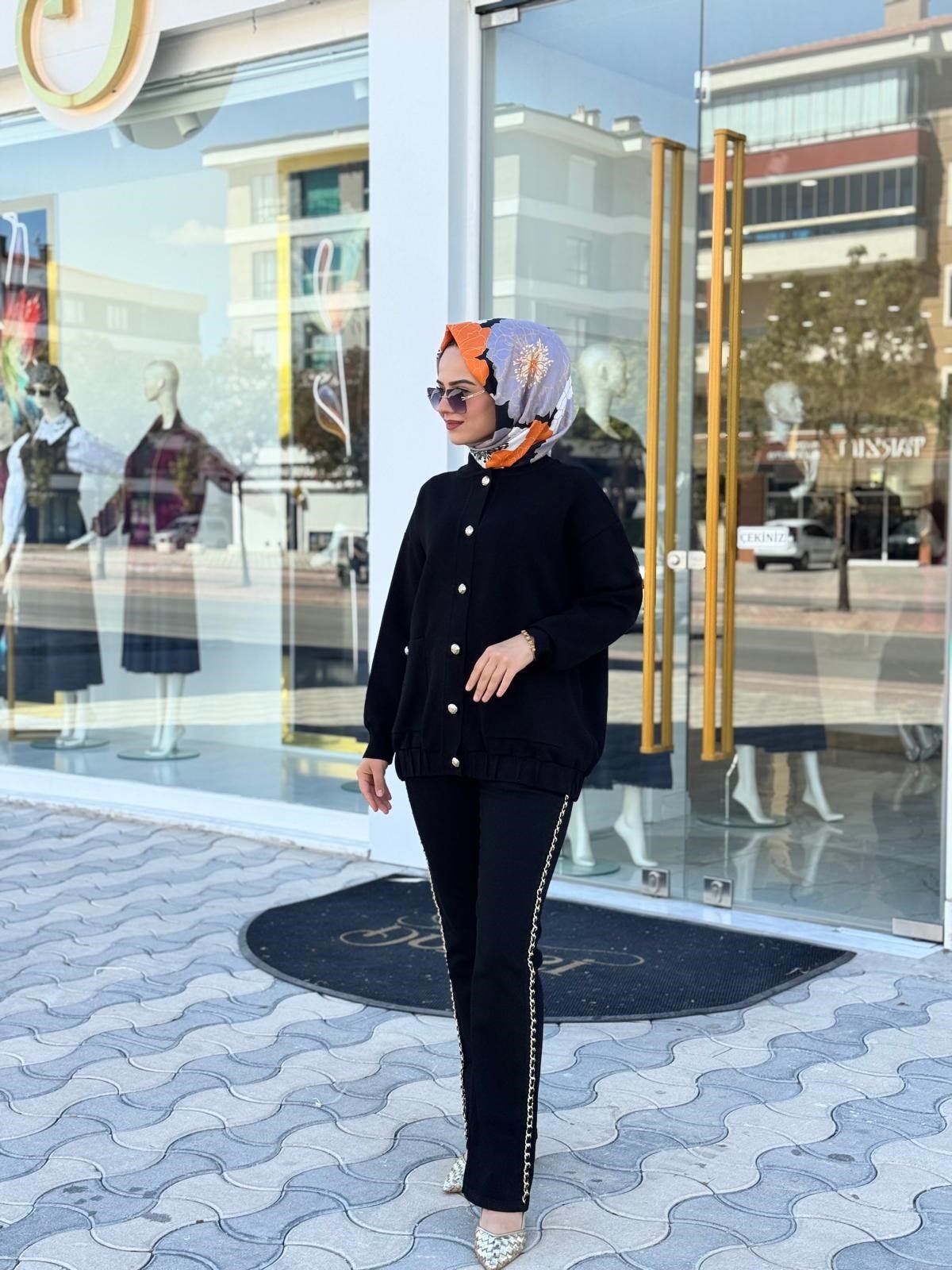 Barbara T.hırka  - SİYAH