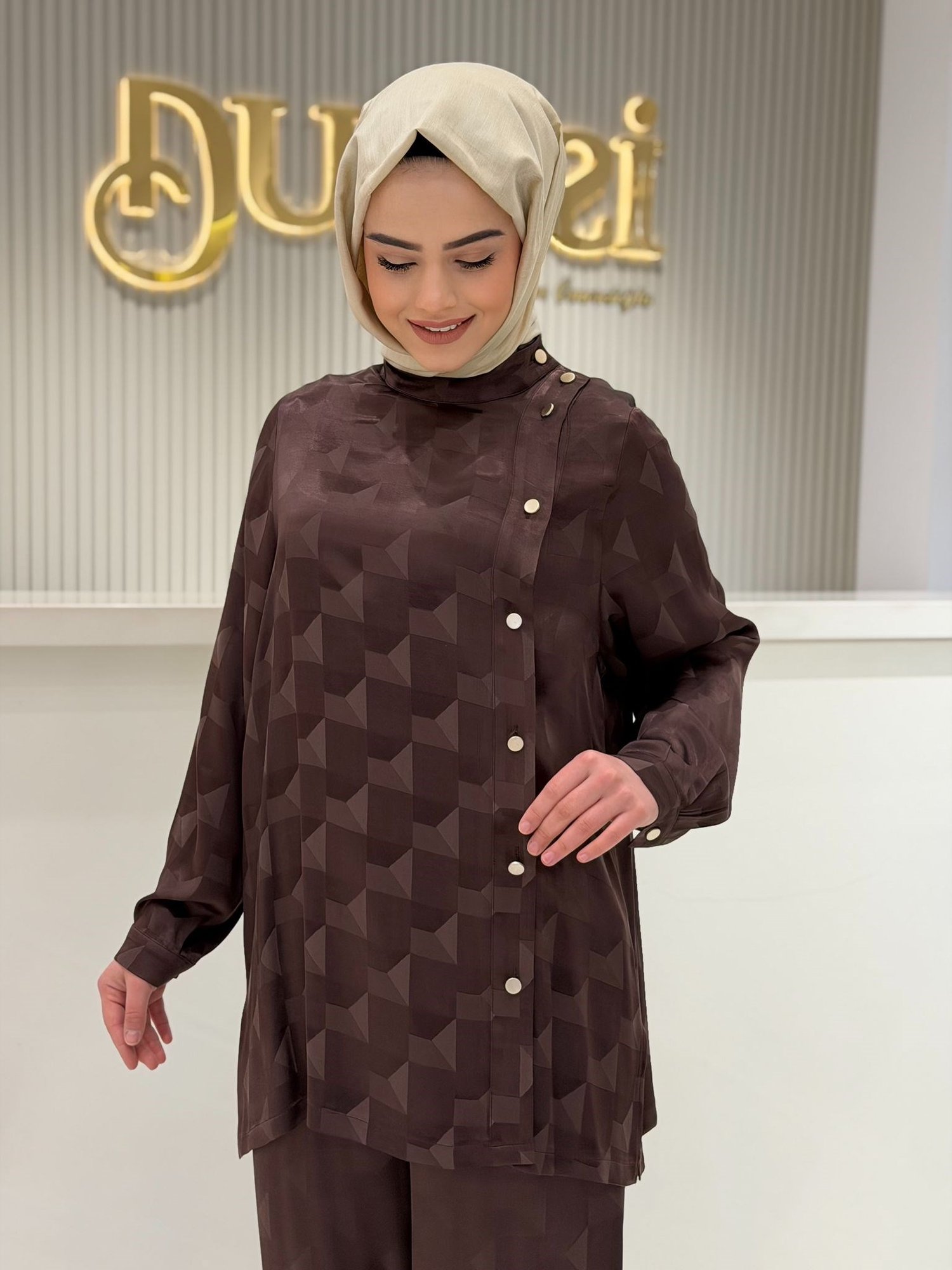 Ghisa 4196 Takım