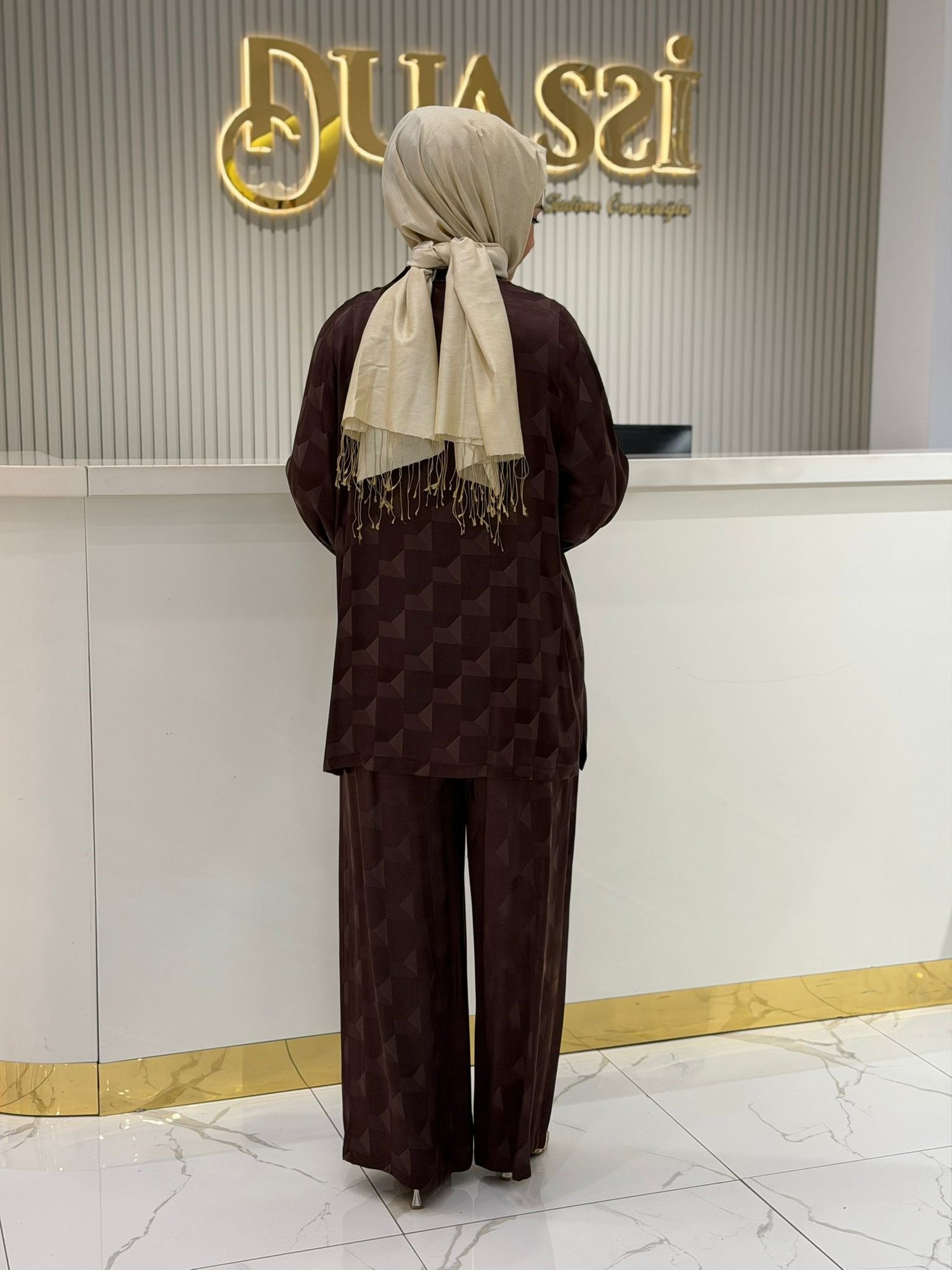 Ghisa 4196 Takım