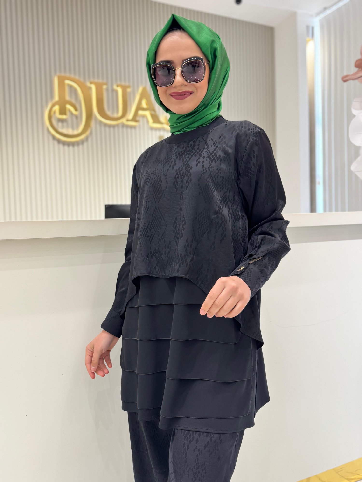 Ghisa 4802 Takım  - SİYAH