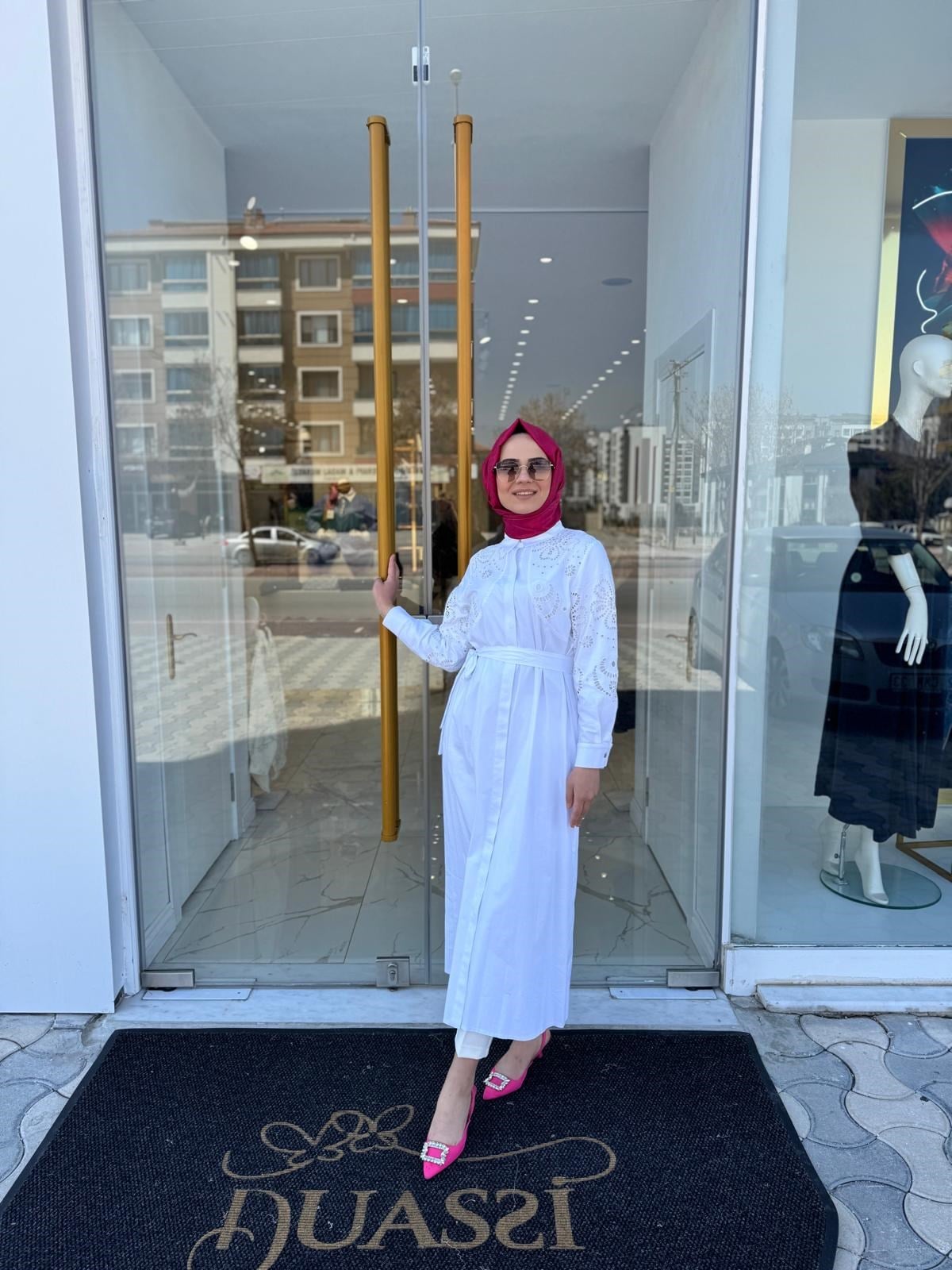 Ghisa Dantel Detaylı Elbise 4681-E - SİYAH