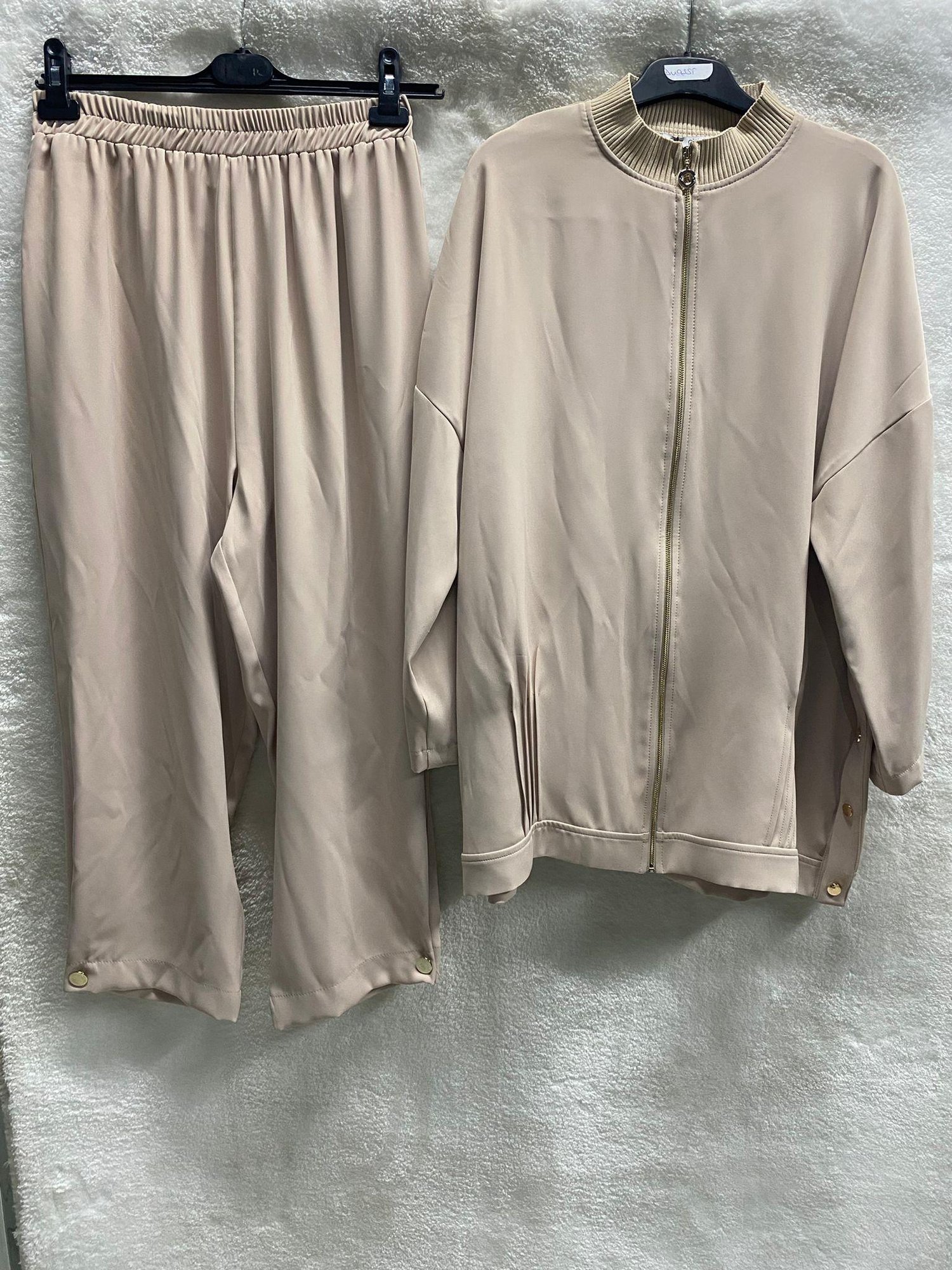 Ghisa Fermuar Detaylı Takım 4401 - TAŞ