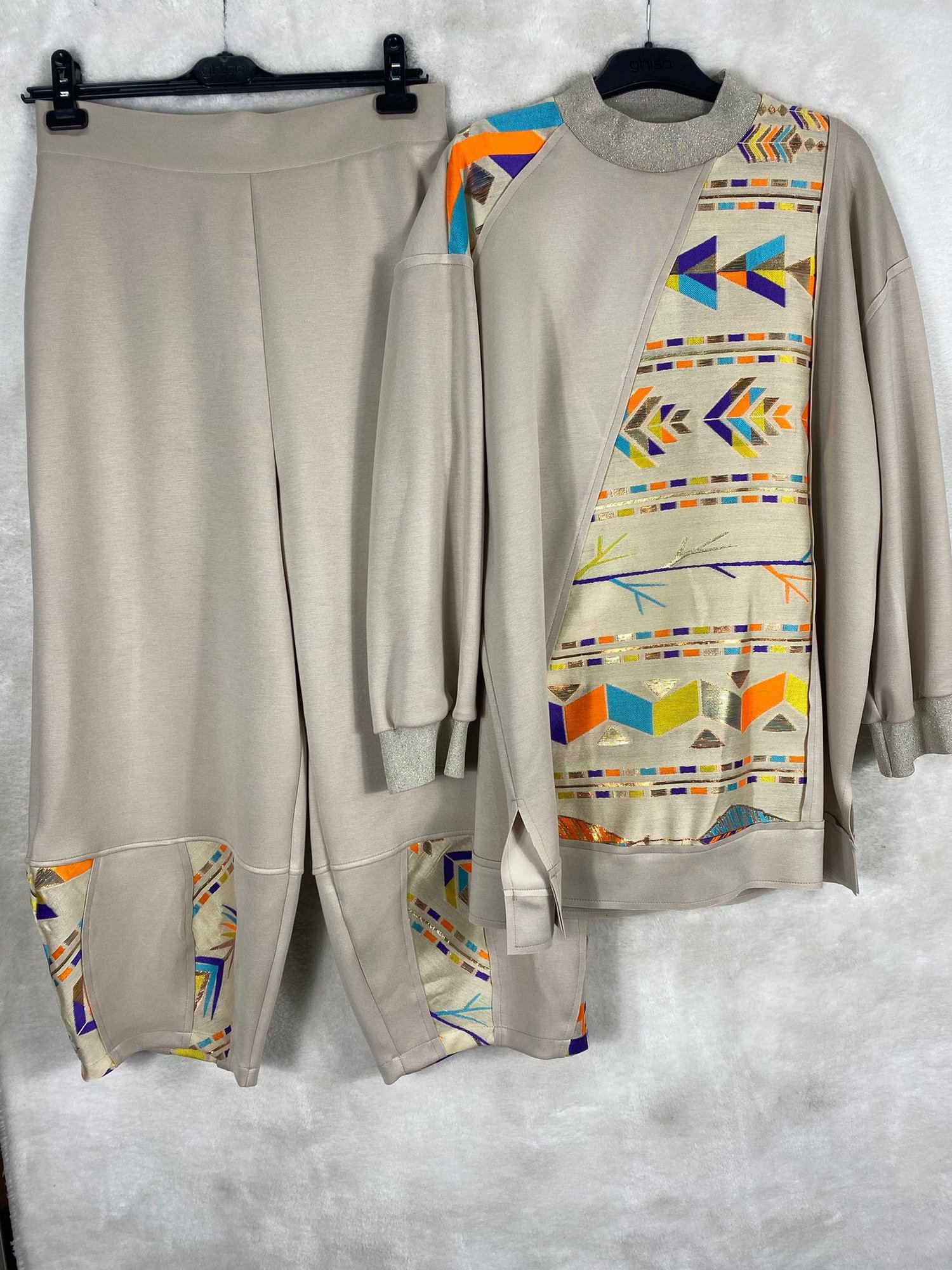 Ghisa Önü Jakarlı Tunik Pantolon Takımı 4590 - TAŞ