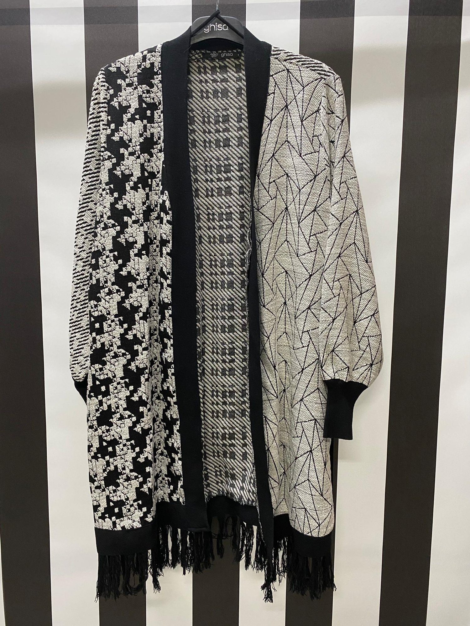 Ghisa Triko Detaylı Püsküllü Hırka 3791 - EKRU