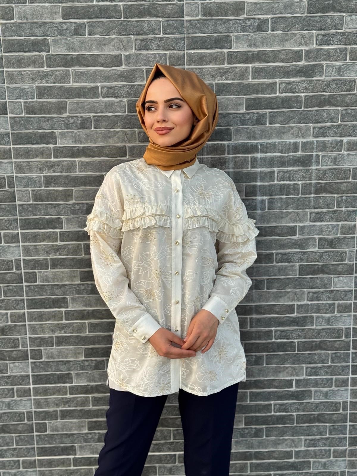 Ghisa Tunik  - EKRU