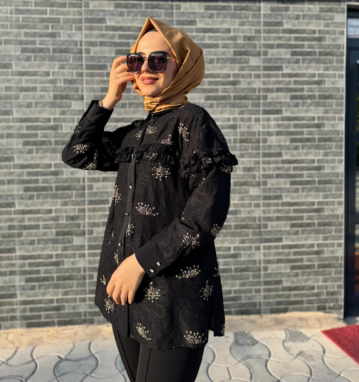Ghisa Tunik  - SİYAH