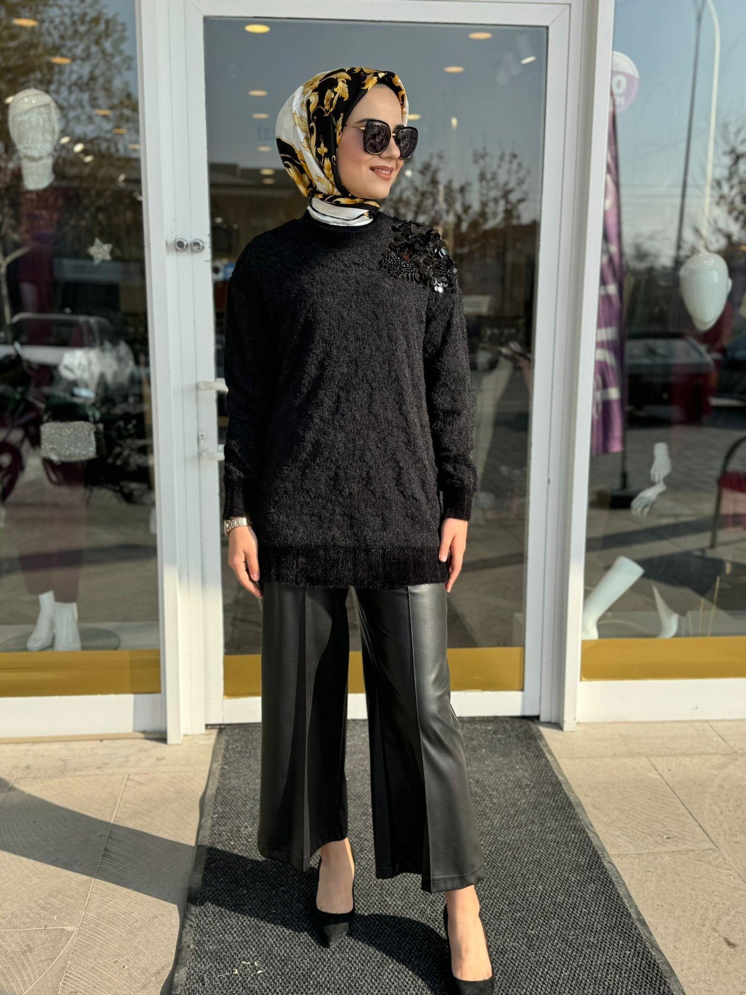 My312 Omzu İşlemeli Triko Bluz 8415 - SİYAH