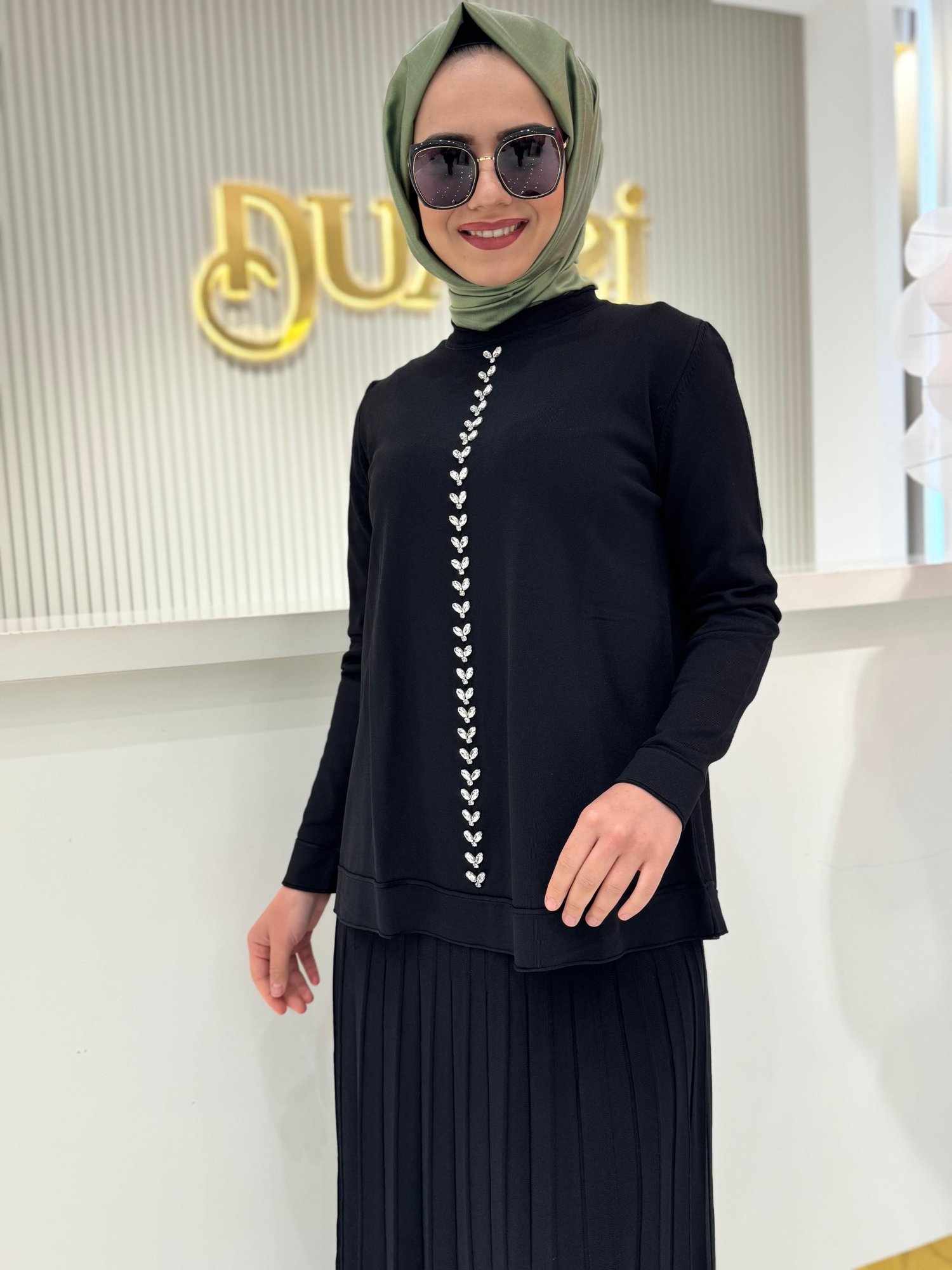 Nuss 1351 Takım  - SİYAH