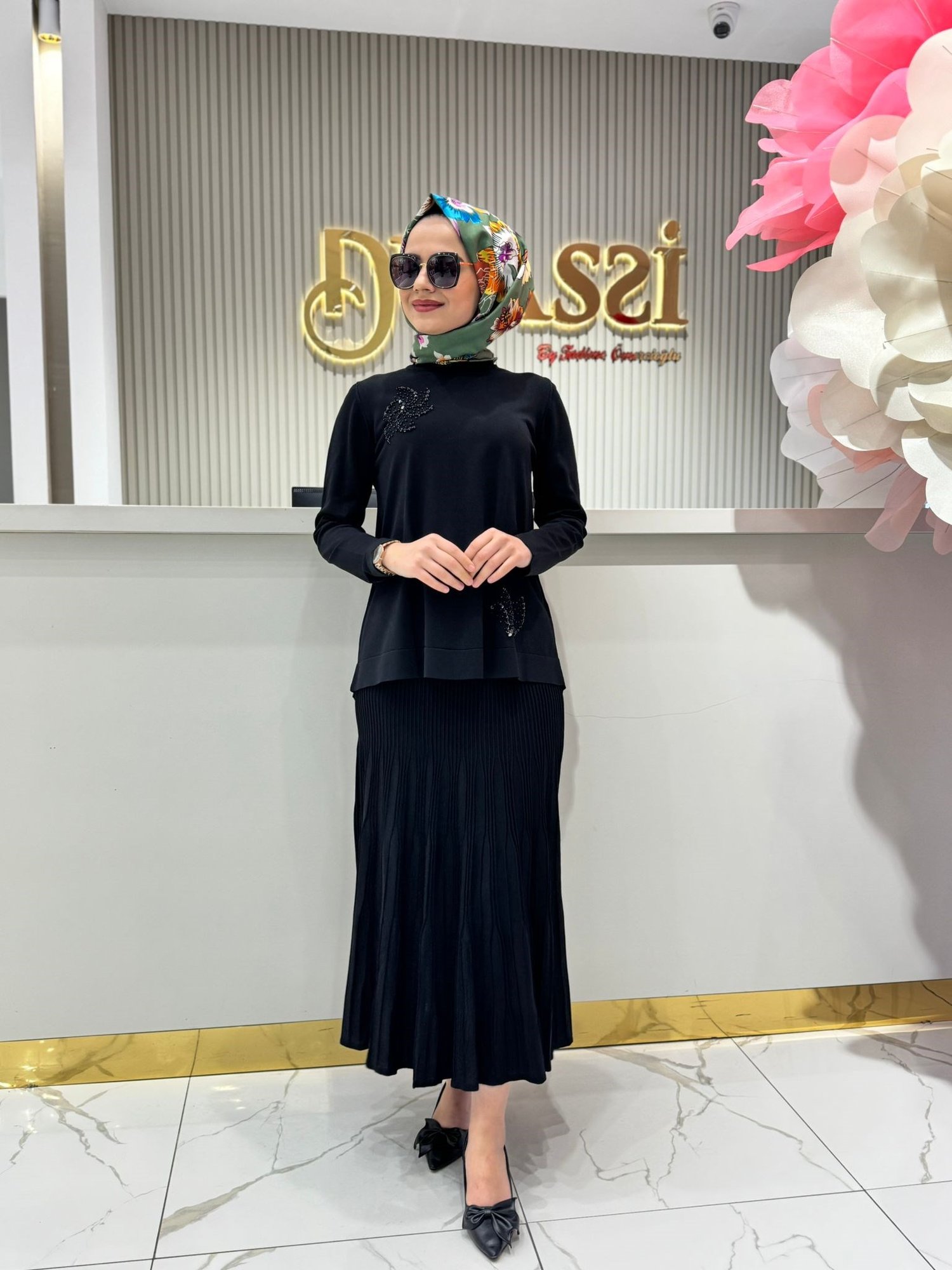 Nuss 1352 Takım  - SİYAH