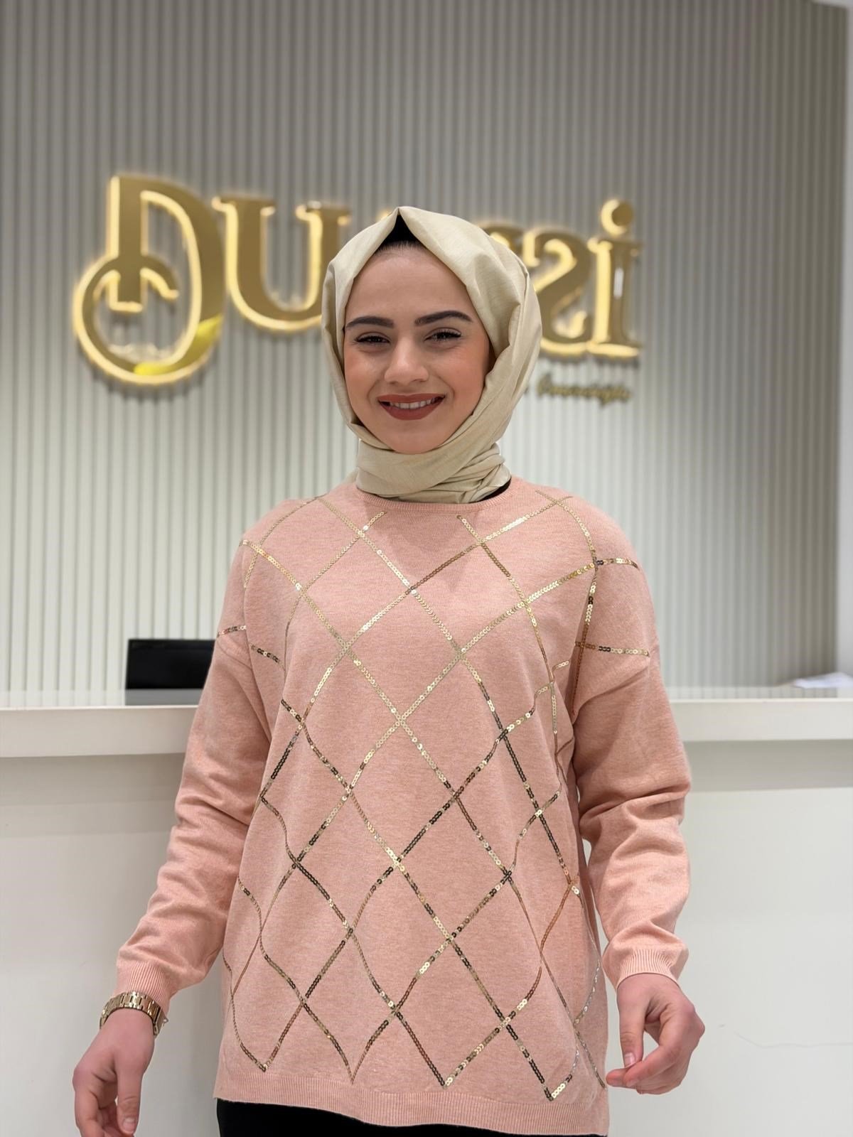 Tnk.21756.1 Payetli Baklava Desenli Triko Bluz