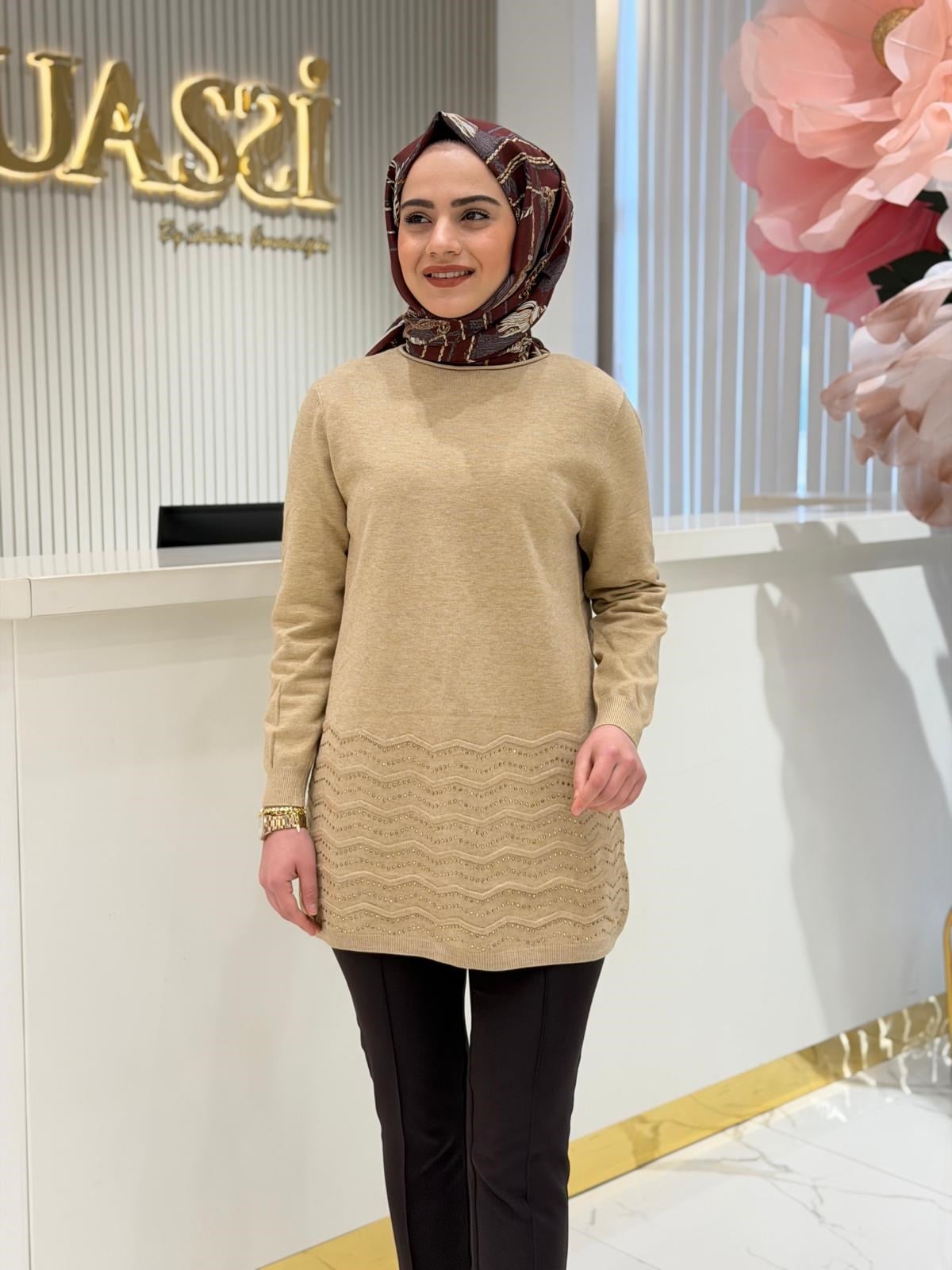 Tnk.21762.1 Etek Ucu Taş Detaylı Triko Tunik