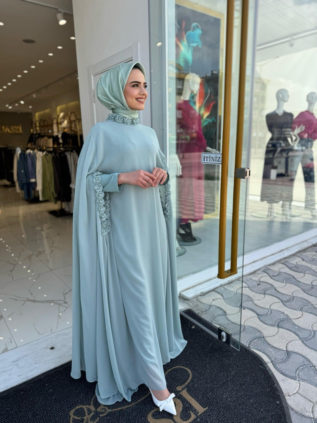White Corner Abaya 3211 - MİNT