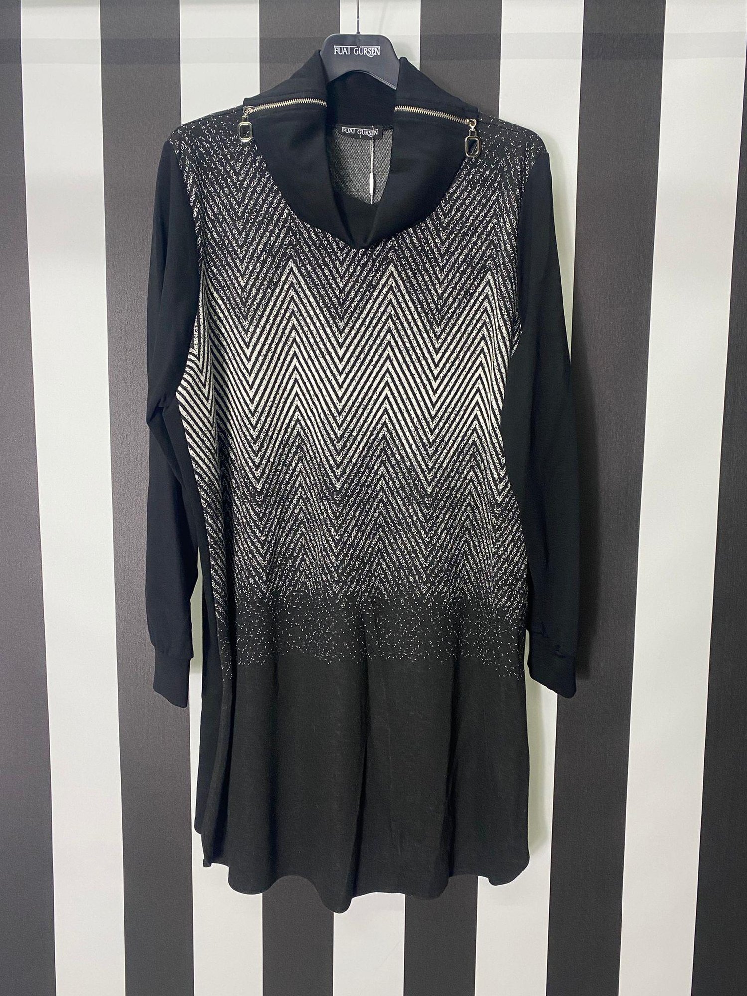 Yaka Kare Fermuar Detaylı Bluz 9205 - SİYAH