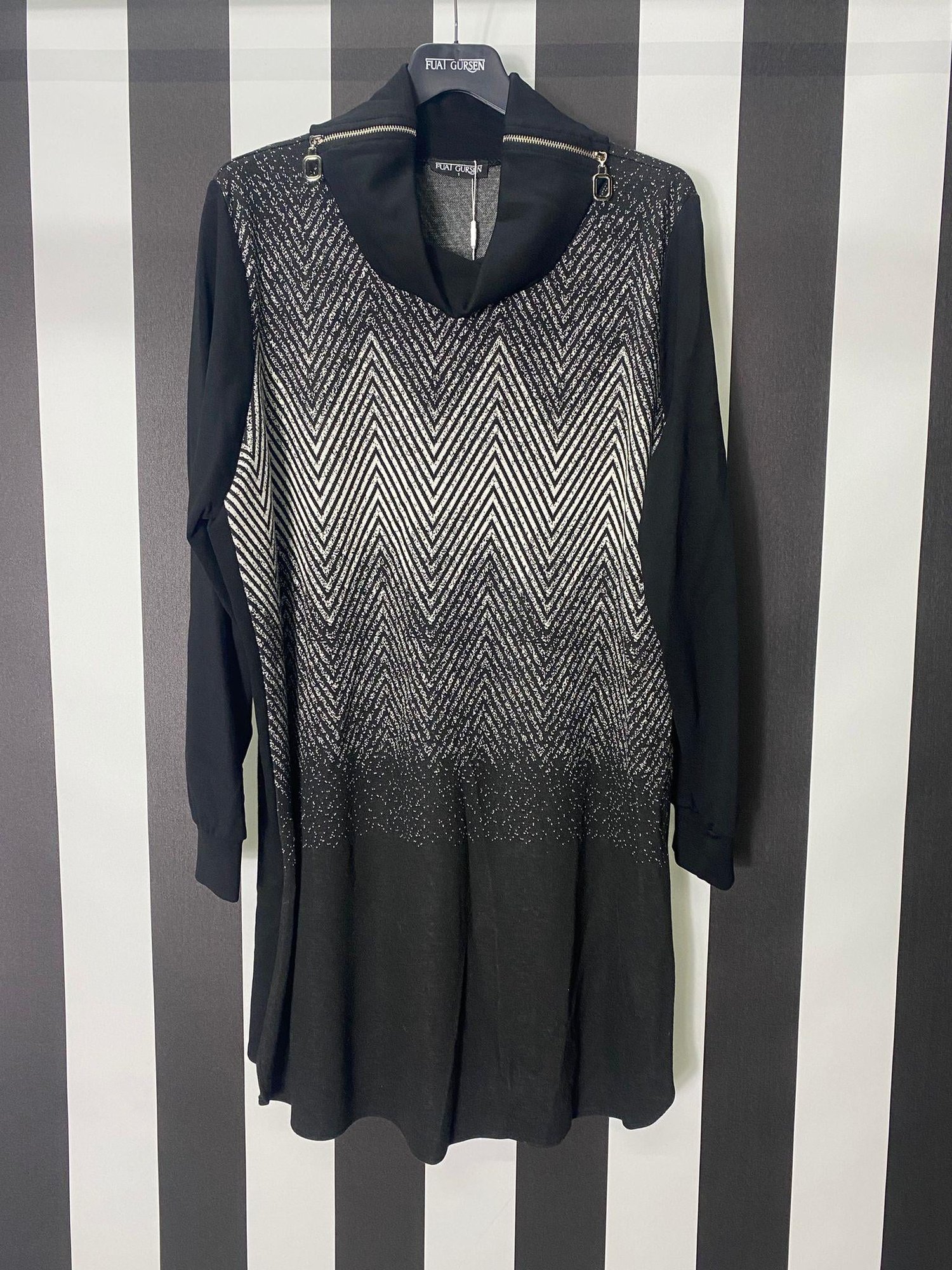 Yaka Kare Fermuar Detaylı Bluz 9205 - SİYAH